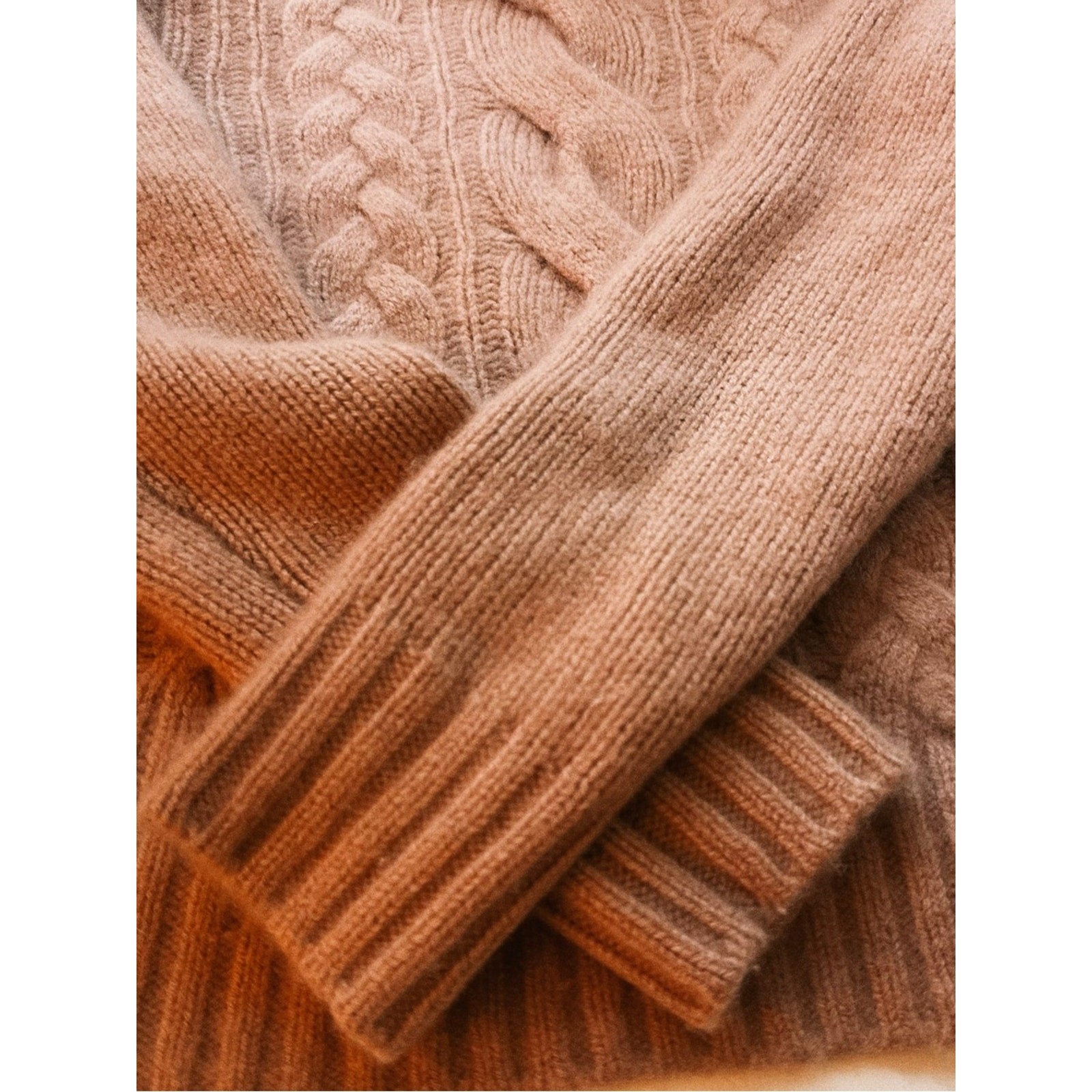 🌸🤍 Vince • Rosewood Cloud • Dusty Blush Pink • Fuzzy Cable Knit Mock Neck