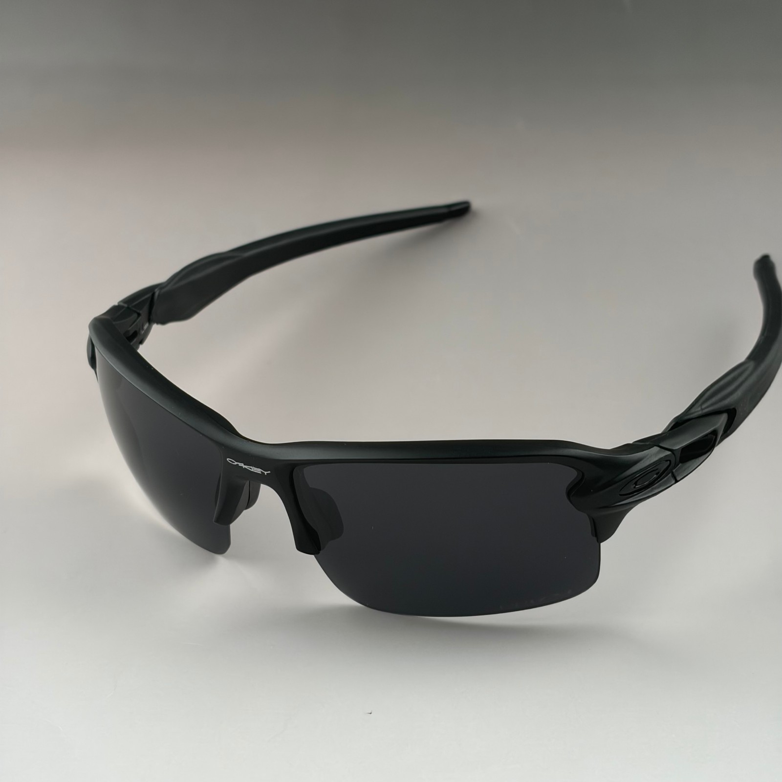 Oakley Flak Sunglasses Matte Black Frame Black Lens