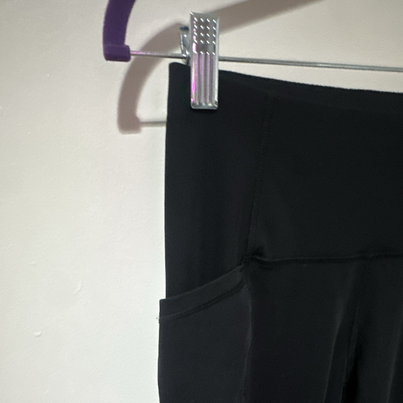 Avia Women’s Solid Black Ankle Leggings Pockets Stretch Logo Size M Regular