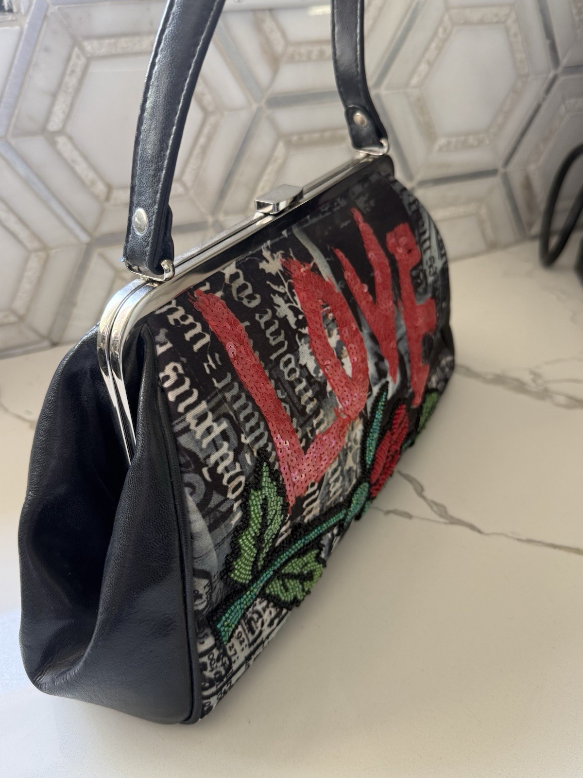 ISABELLA FIORE RARE LOVE PASSION HARD FRAME Handbag – vintage