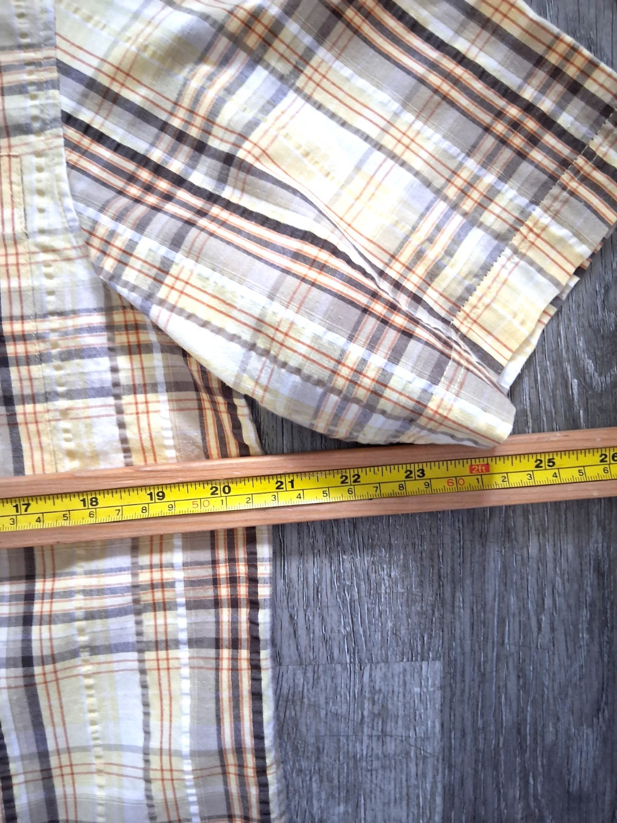 GH Bass Earth Men’s Small Yellow Plaid Seersucker Short Sleeve Button Up Shirt