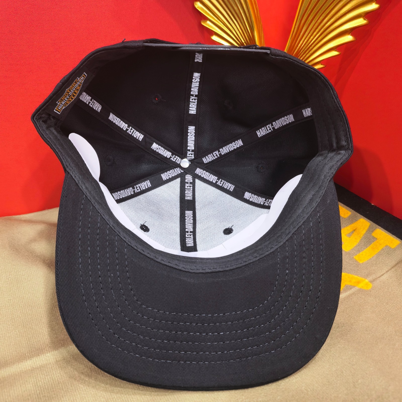 Harley-Davidson Black Adjustable Flat-Brim Cap Gray-White Lettering Logo