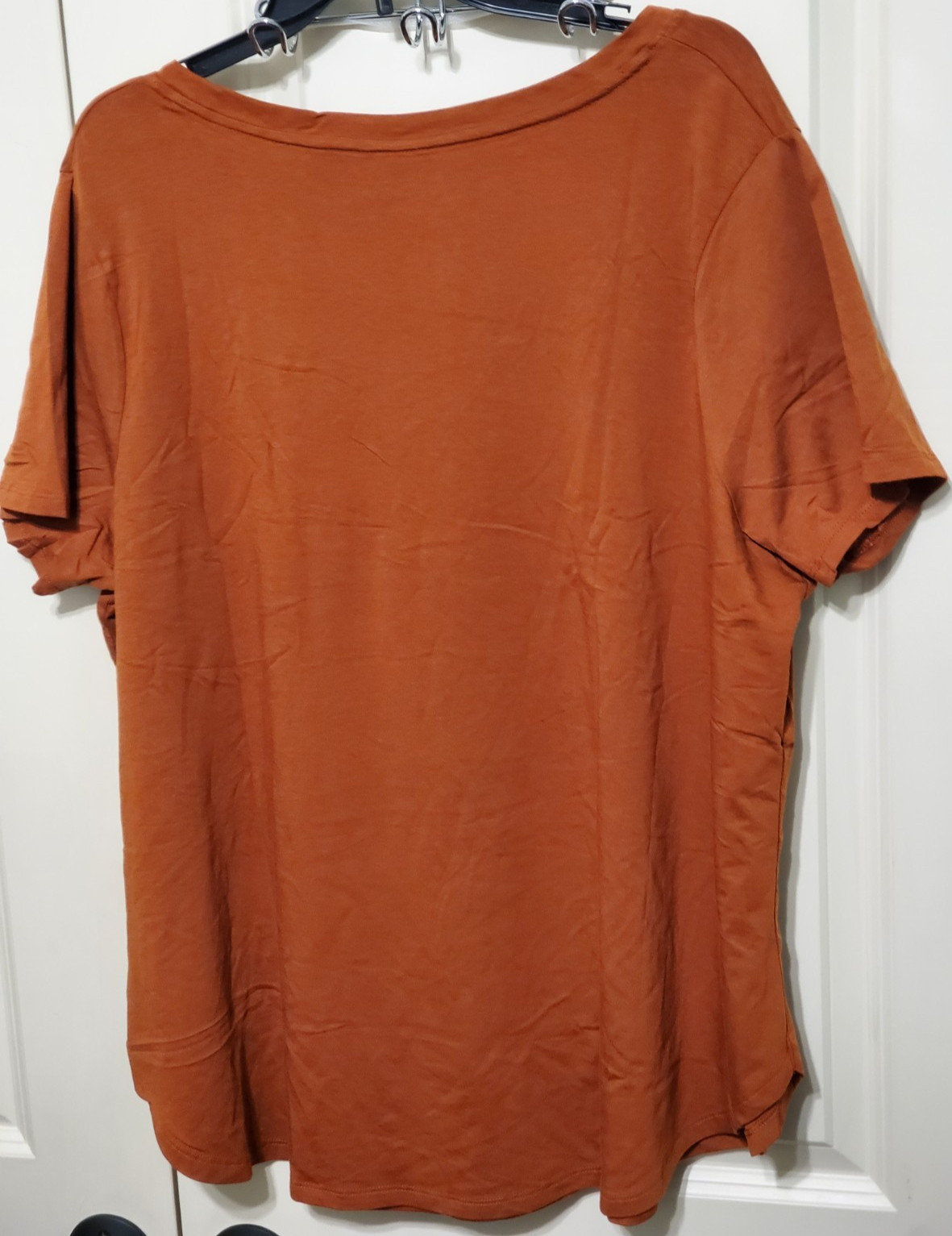 Ava & Viv Women’s Scoop Neck Top T-Shirt Curved Bottom Rust Color Size 2X – NWT