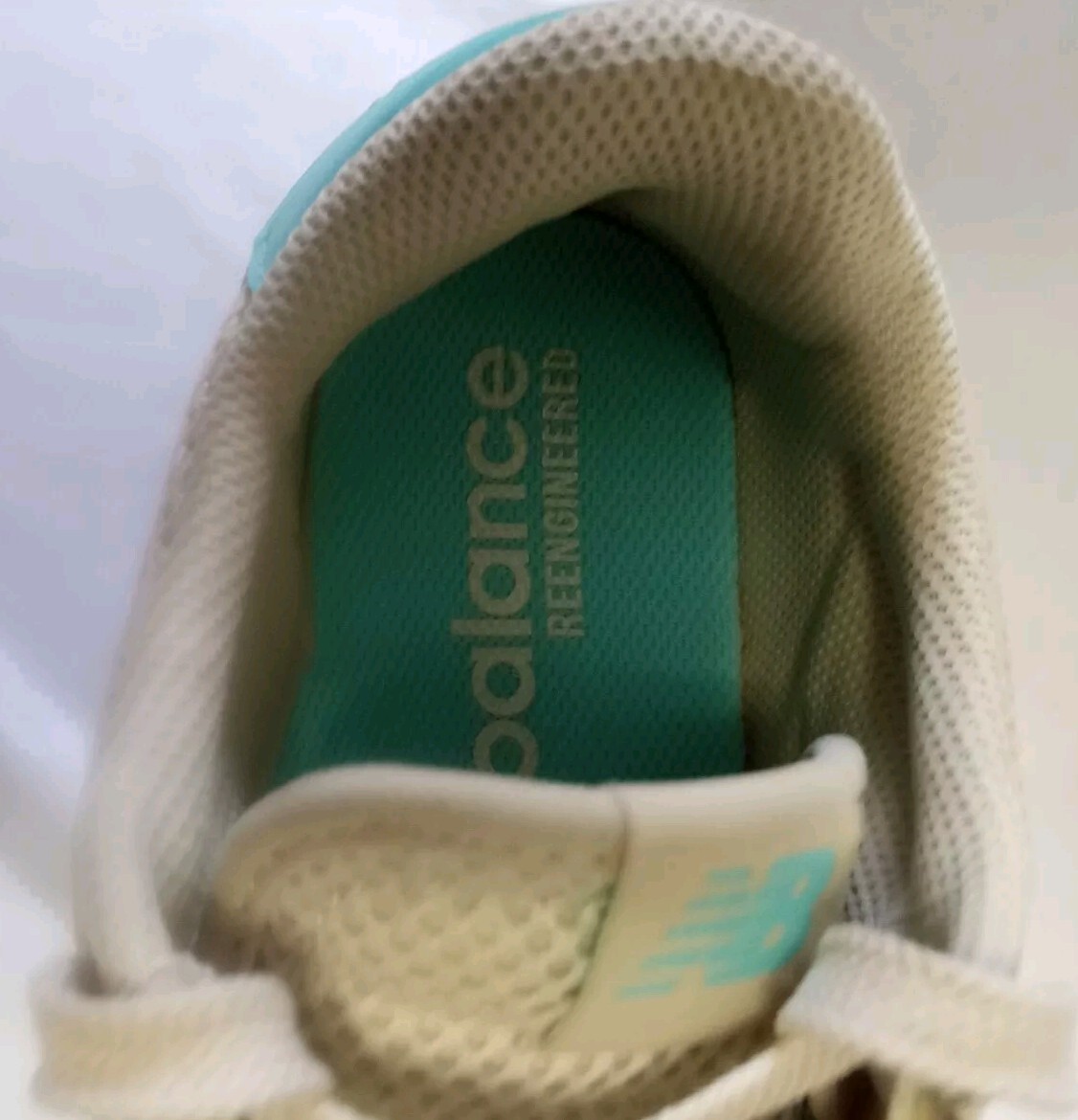 New Balance CRT300RS US Sz. 6 Tan/Teal Show As Barely Worn NICE
