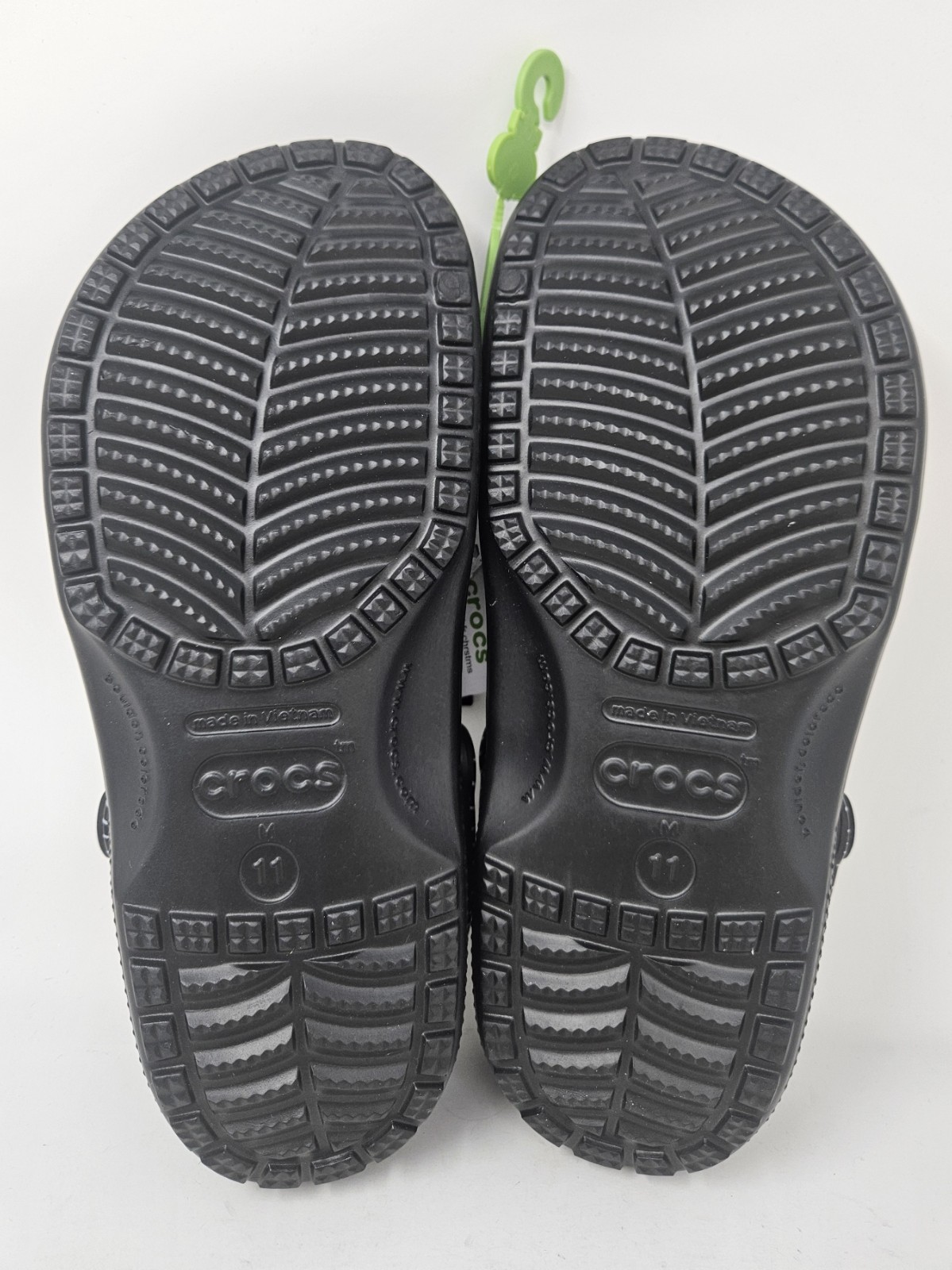 Crocs Classic Sandals, Men’s Nightmare Before Christmas, Black, 208275, NEW!