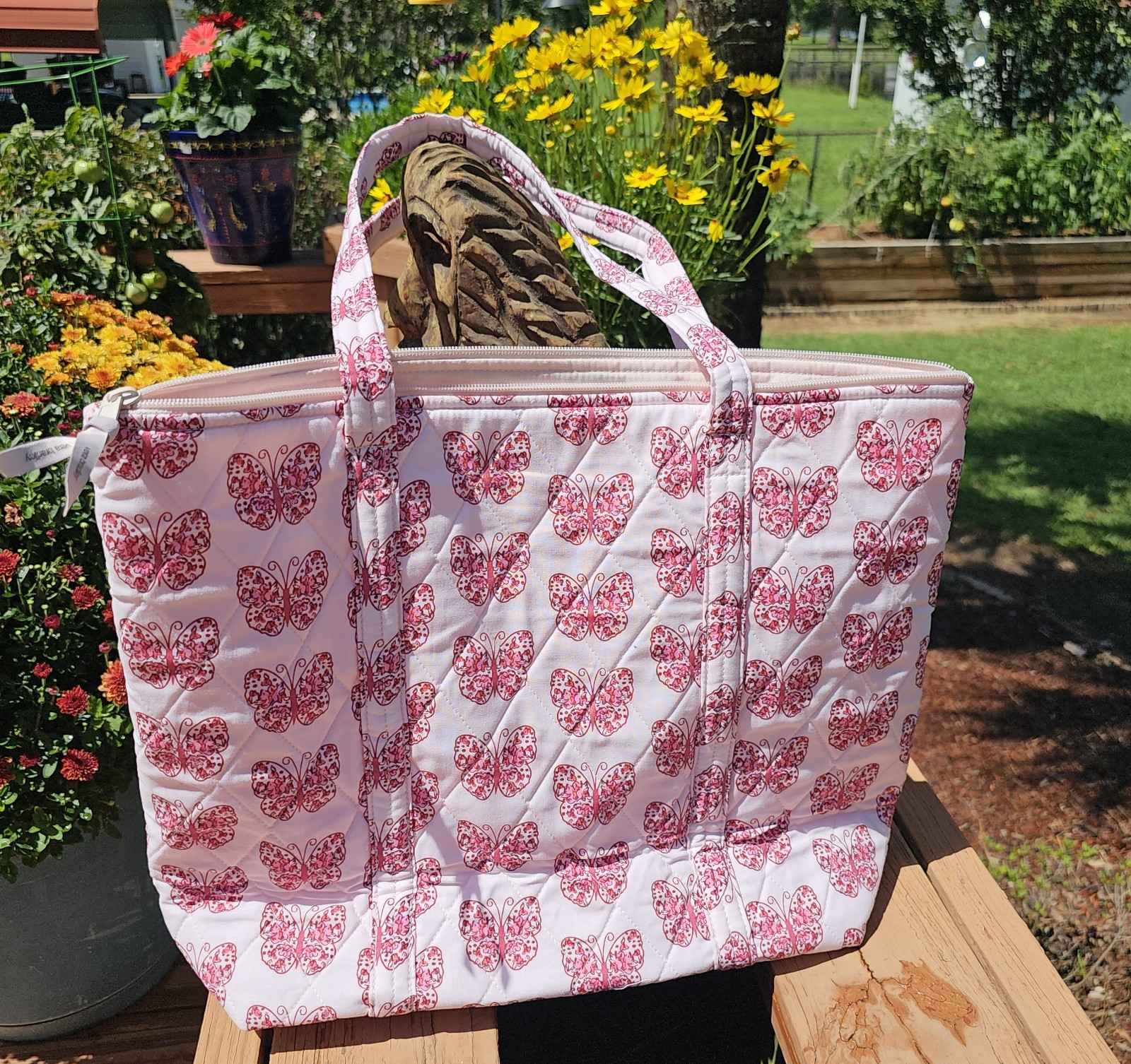 Vera Bradley- Lge North/South Tote Bag- Butterfly Blooms Crystal Pink- NWT- $159