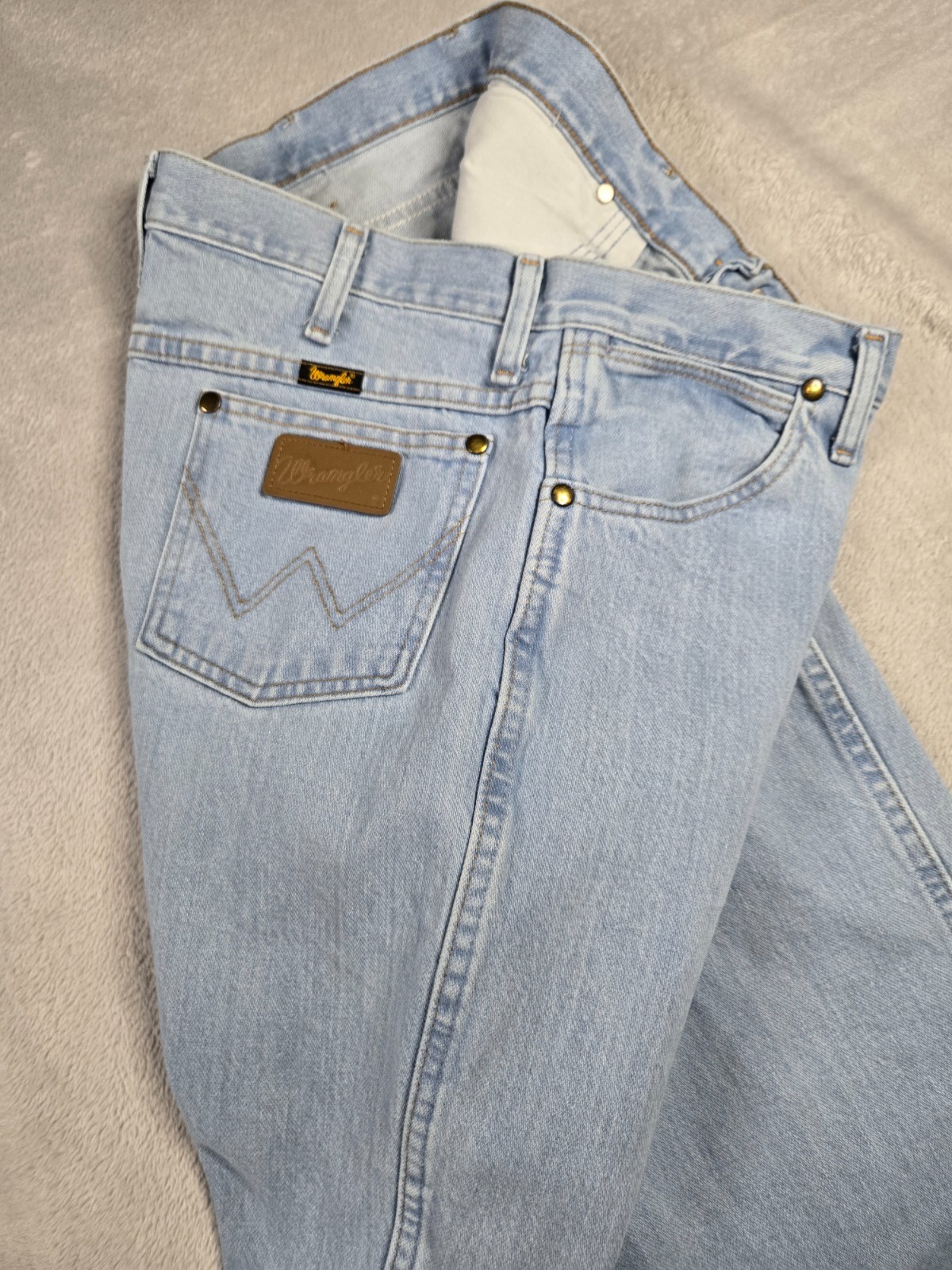 Wrangler Light Blue Jeans Mens Size 36 x 34 Country Western Cowboy Denim 936GBH