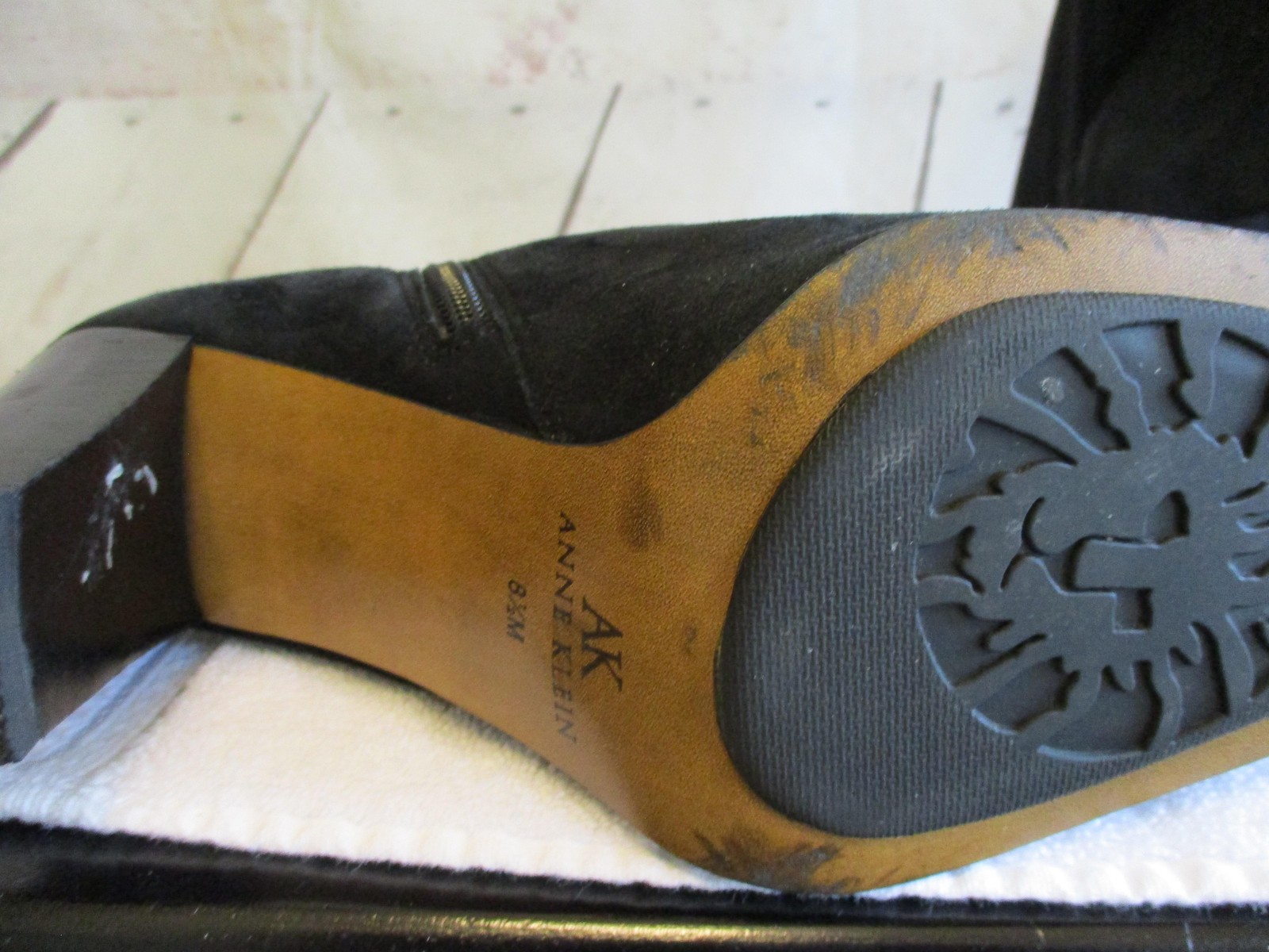 AK Anne Klein Shoes Womens Size 8.5 Black Suede Mid Calf Bootie Block Heel Zip