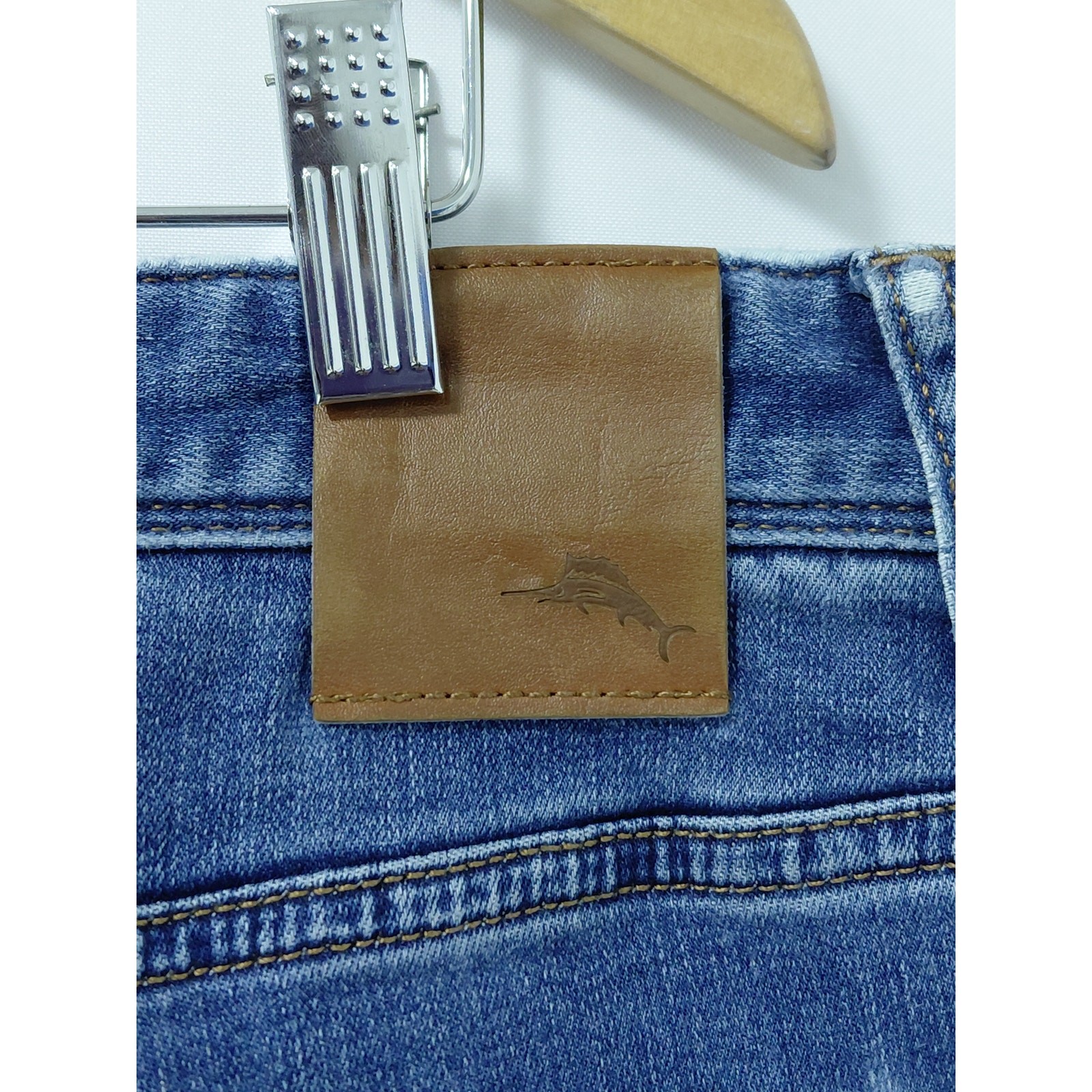 Tommy Bahama Blue Denim Jeans Mid (10-12 in) Classic Men