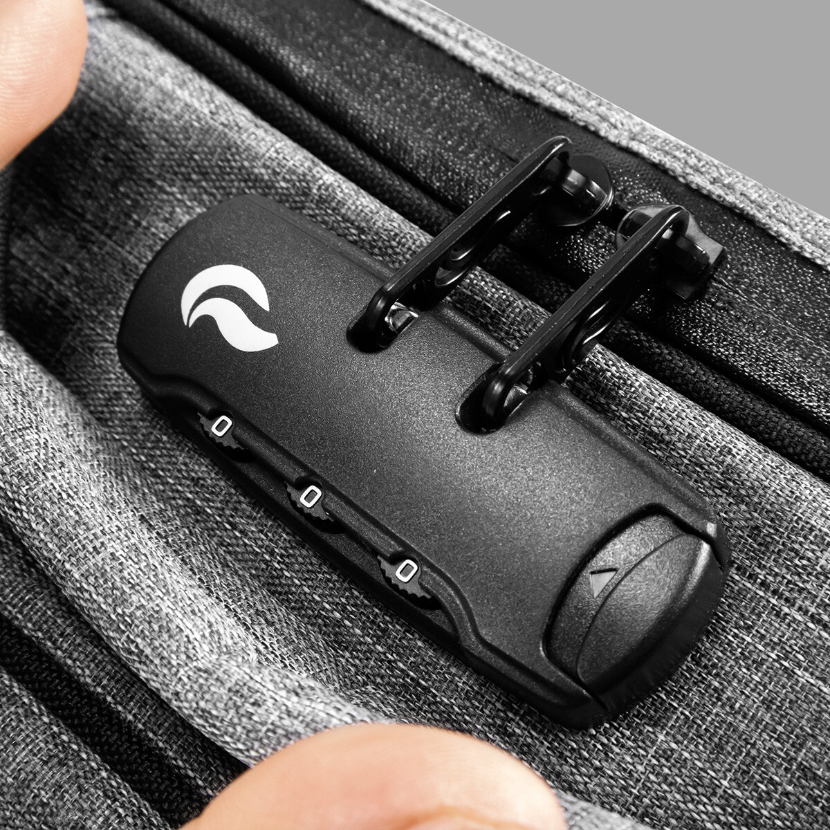 SKUNK PILOT Combo Lock LOCKING SMELL PROOF Storage Case Stash Bag – Black 10”