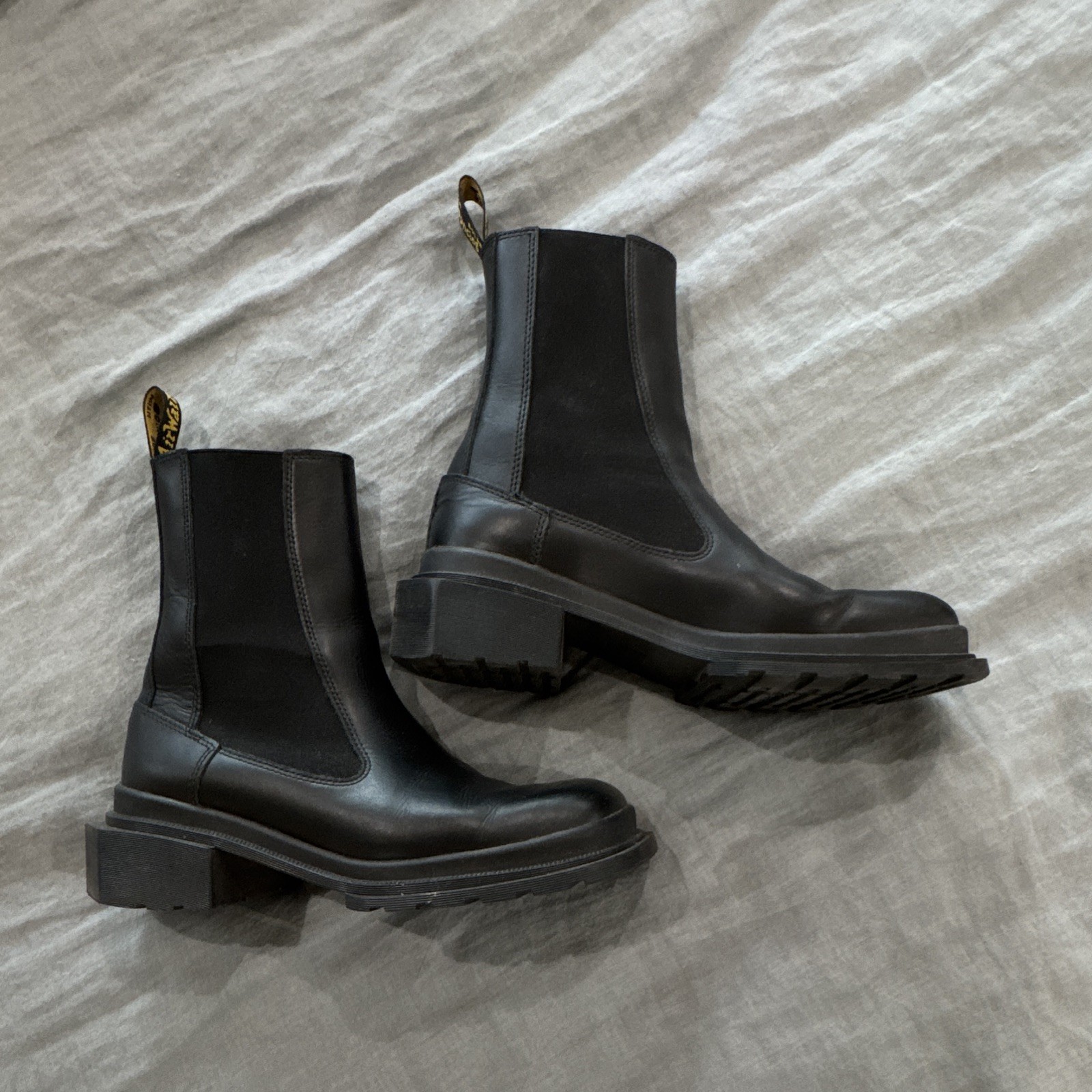 Dr. Martens Women’s Black Leather Chelsea Ankle Boots Square Toe US 9 M