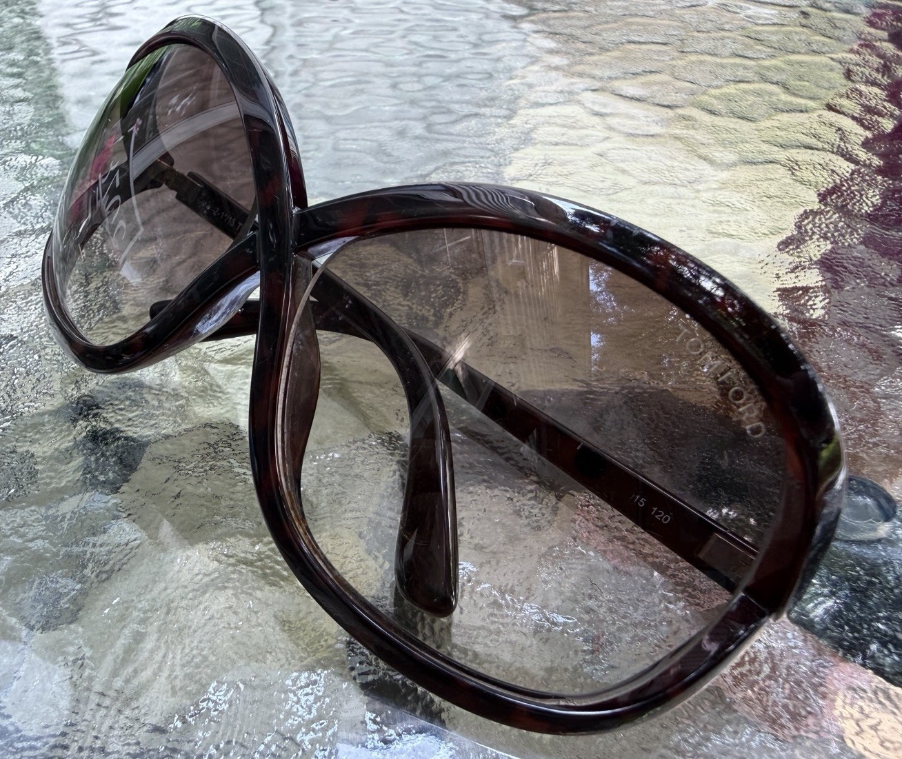 Tom Ford 2.1 Oversized Sunglasses Brown Plastic Frame Brown Tinted Lenses UV400