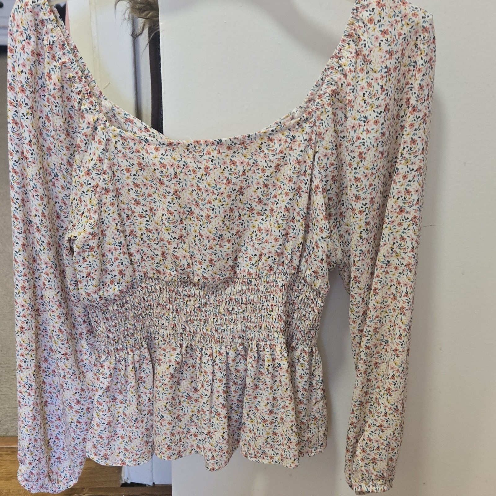 Plum Pretty Sugar Multicolor Floral Smocked Puff Sleeve Peplum Blouse S