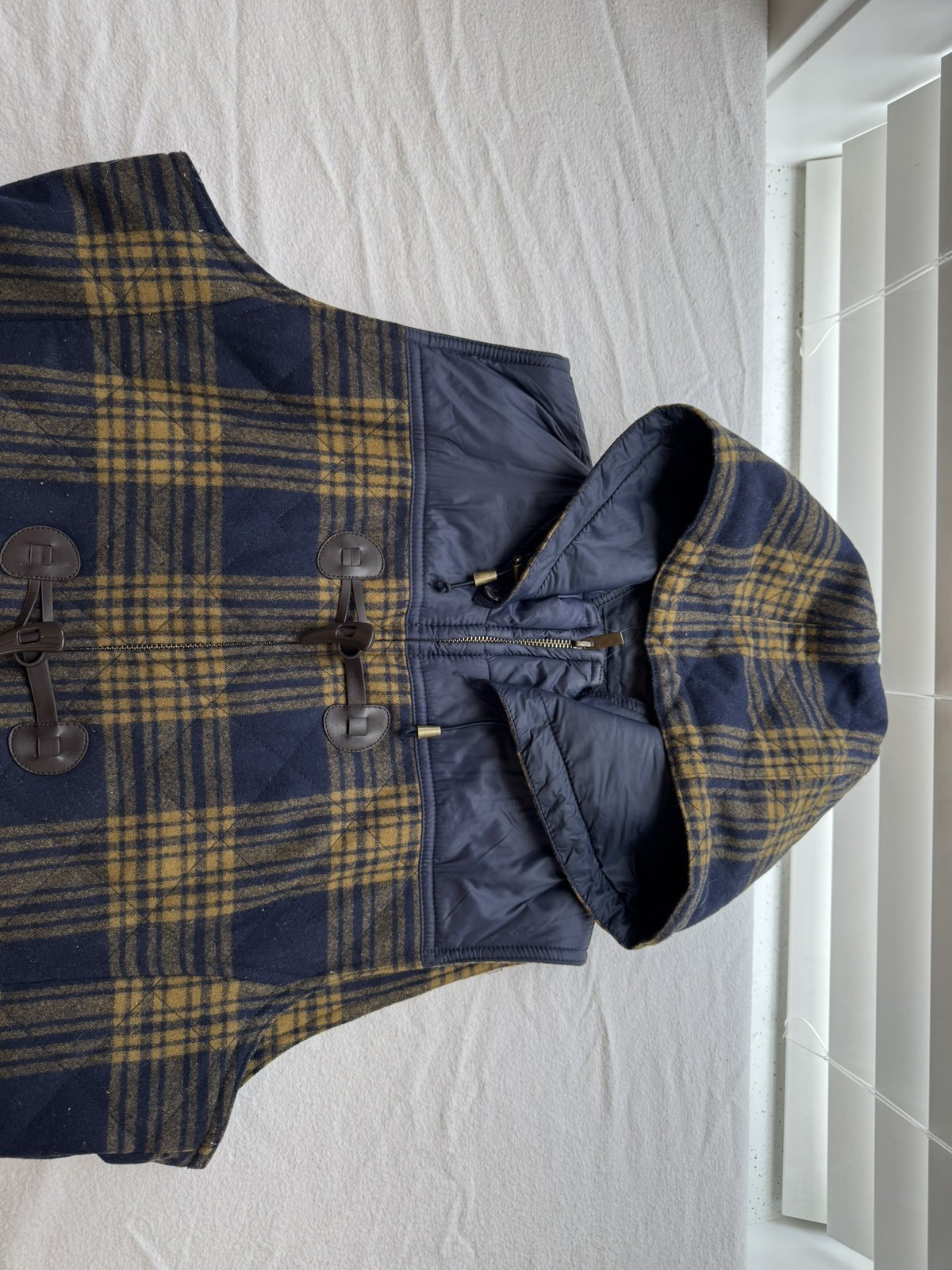 Pendleton Quilted Wool Vest Hood Blue Gold Plaid Medium Aztec Button