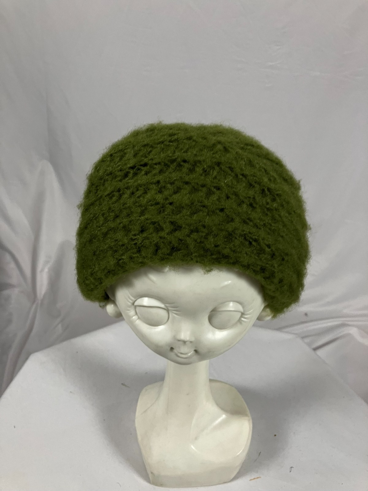 VTG Made in Italy Green Shaggy Knit Beanie Hat Fluffy Winter Cap 100% Acryl