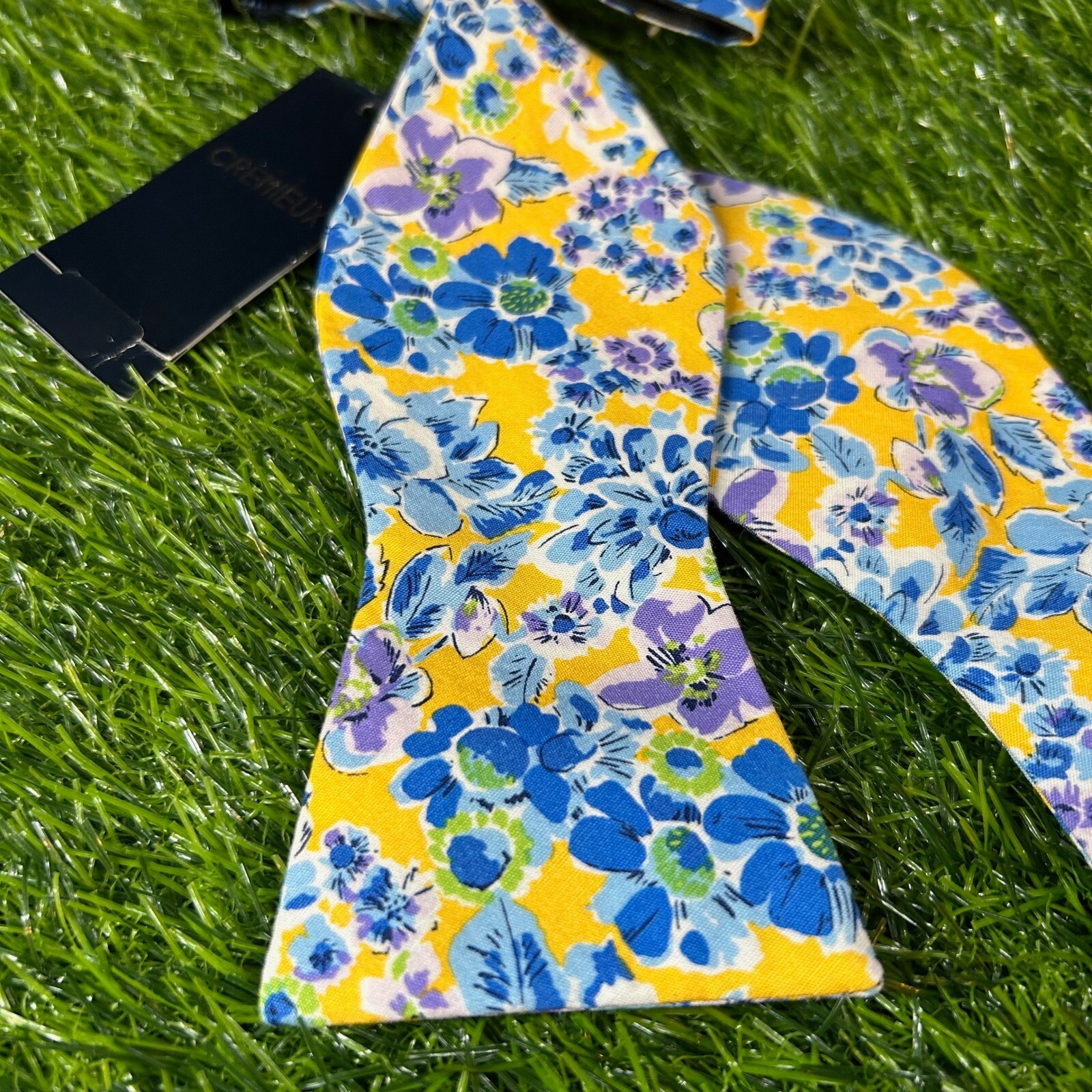Cremieux Floral Bow Tie Yellow Blue Flower Print Self Tie Adjustable Mens NWT