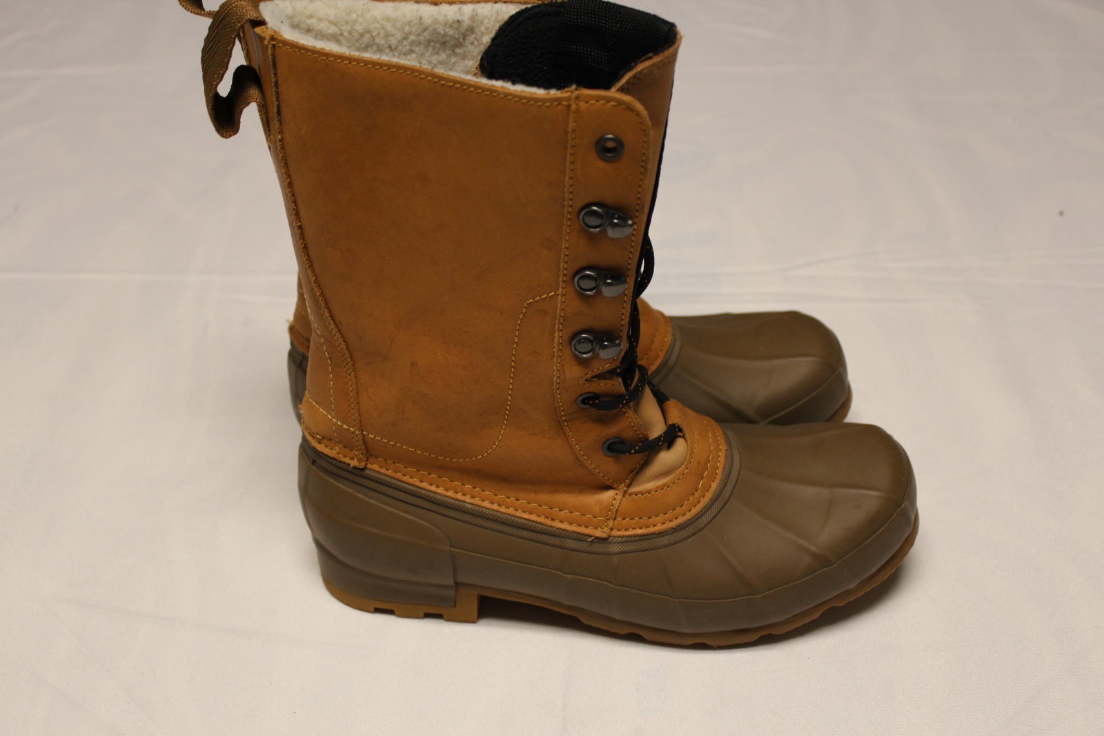 Hunter insulated waterproof and snow proof Beige/brown Duck boots men’s size 9