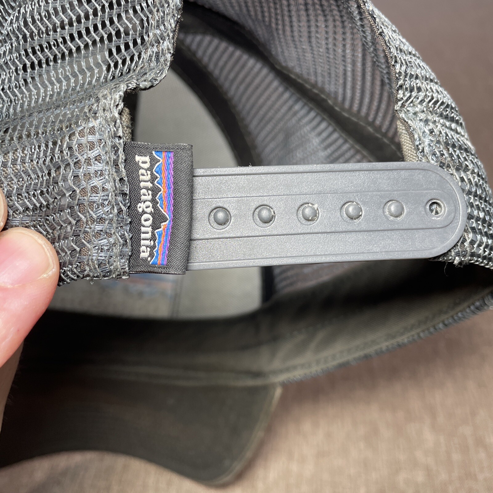 Patagonia Trucker Hat Mens Adjustable Gray Cap P-6 Logo Lo Pro Mesh Snapback