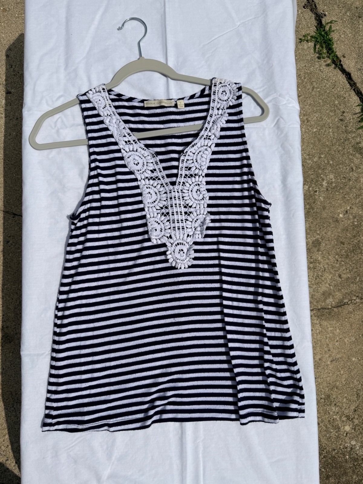 Women’s Summer Tank Tops Size Small & Medium — 5 piece blue tank lot