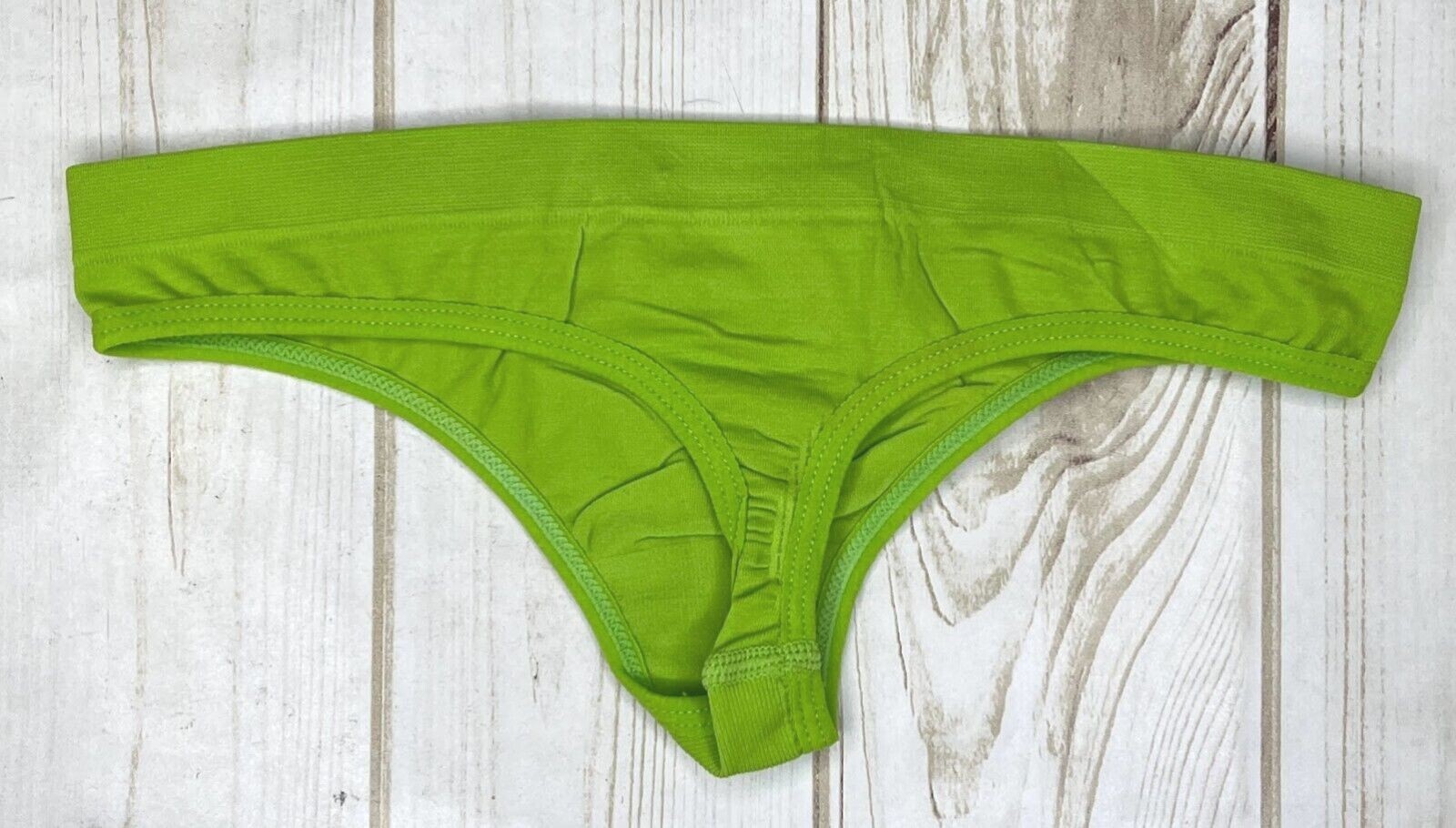 New Haiyana Women’s Lime Green Thong Panties Size S / M Sexy G-String NWT H7