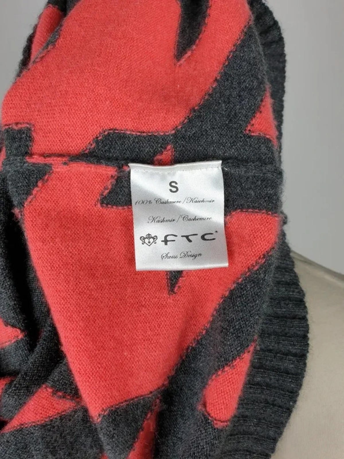 FTC Charcoal Grey & Orange/Pink Unique Crew Neck Cashmere Jumper – S (36″ chest)