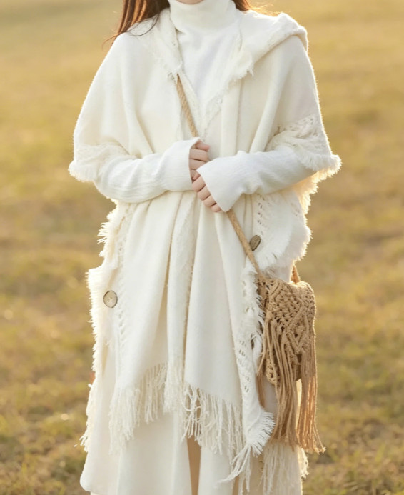 1-pack Women’s Hooded Cape Shawl Button Accents Cozy Multi-Wear