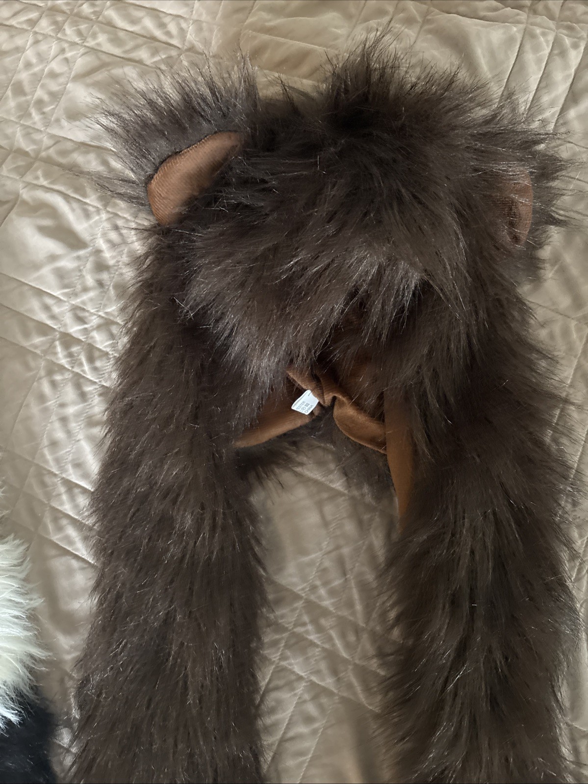 Unisex Adults Teenagers Faux Fur Fluffy Animal Hat with Paws
