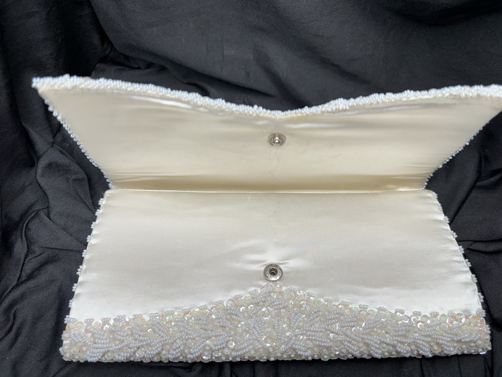 Vintage La Regale Ltd Hand Beaded Ivory Clutch Hong Kong Wedding Evening Bag