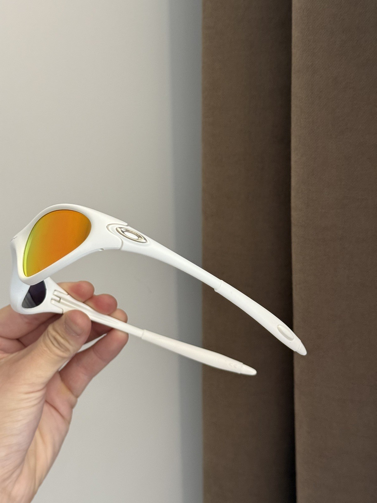 Oakley Minute 1.0 White Rainbow Vintage Sunglasses Gorpcore USA Y2K Avantgarde