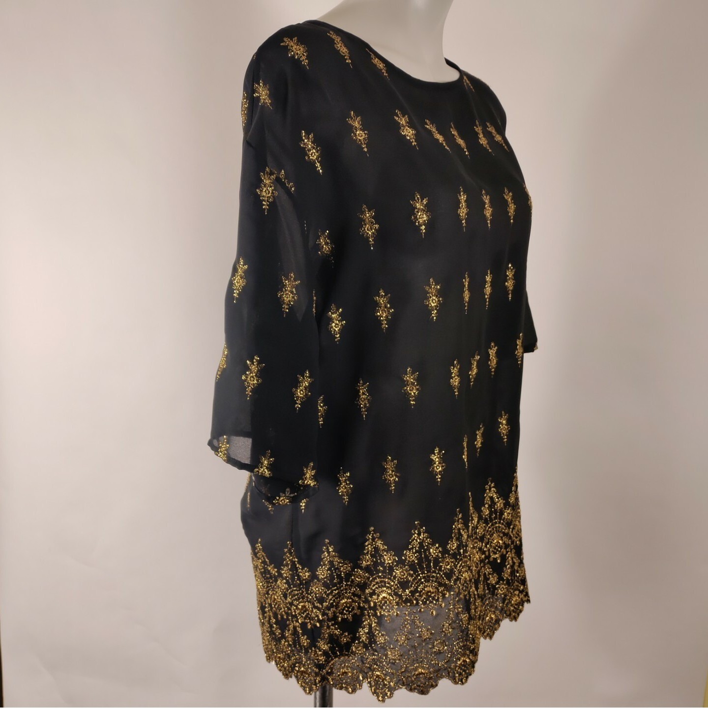 ABS Allen Schwartz Collection Black Blouse Top Gold Embellishments Sz M – Stains