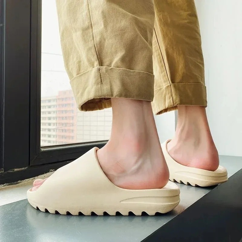 2026 Summer Men’s YZY Slides Men Women Slippers Slides Women Beach**
