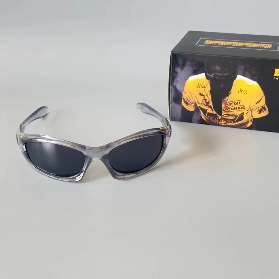 Oakley Monster Dog 00s Tech Vintage Polarized Sunglasses Clear Gray/Black lens