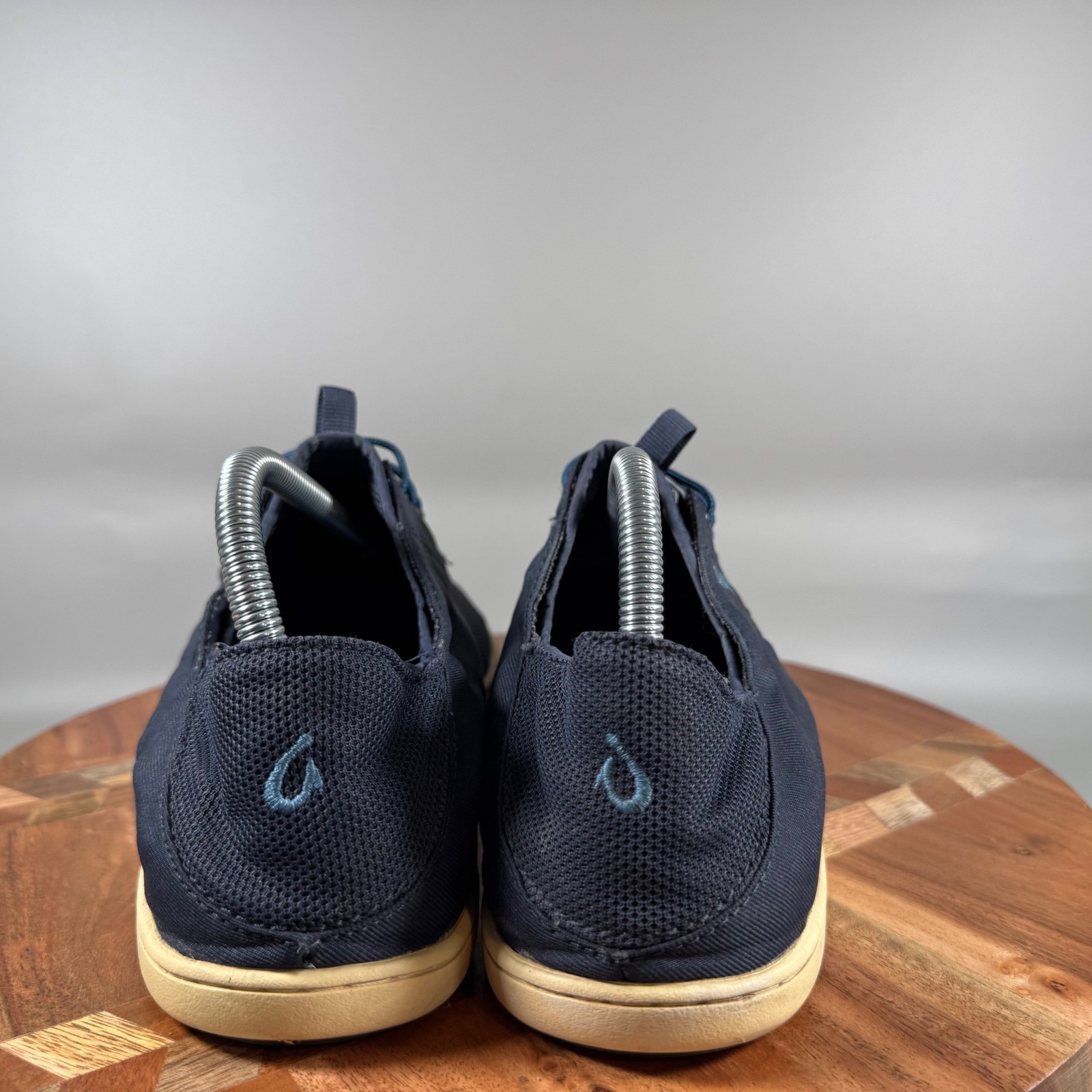 OluKai Nohea Moku Mens 8.5 Navy Blue Mesh Boat Shoes Sneakers