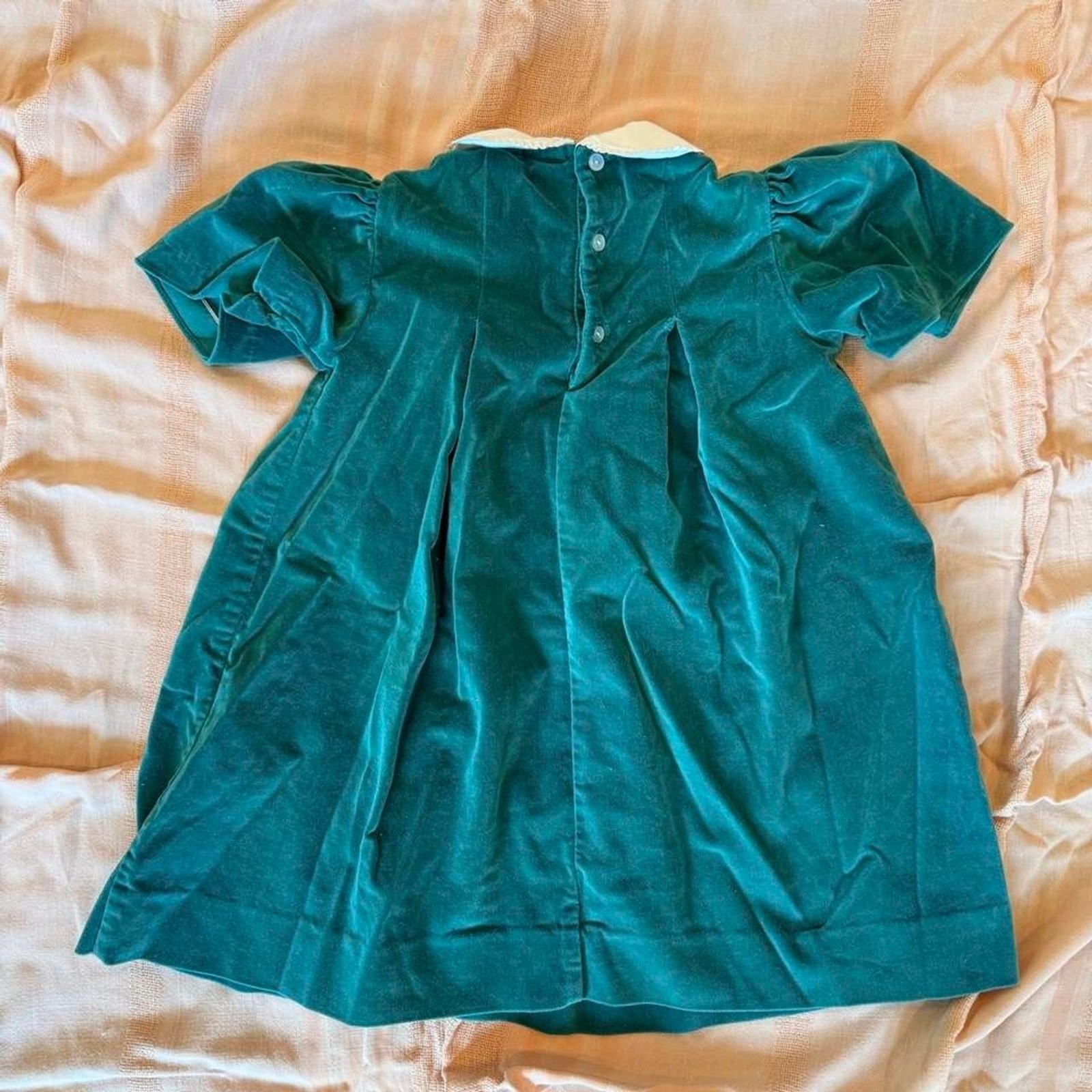 Vintage baby girl dress with peter pan collar and floral details size 6