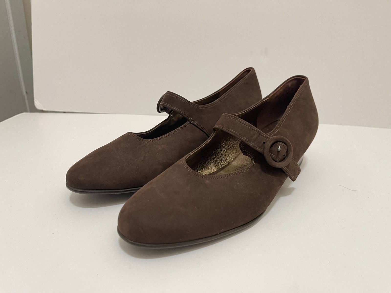 NWOB NEW Theresia Gaby Mary Jane Brown Suede German comfort shoes 5.5G US 7
