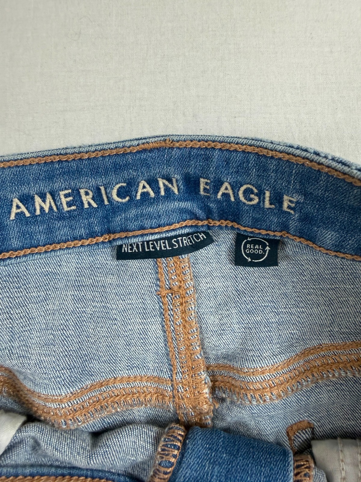 American Eagle Hi-Rise Shortie Light Wash Distressed Denim Shorts Lace Detail