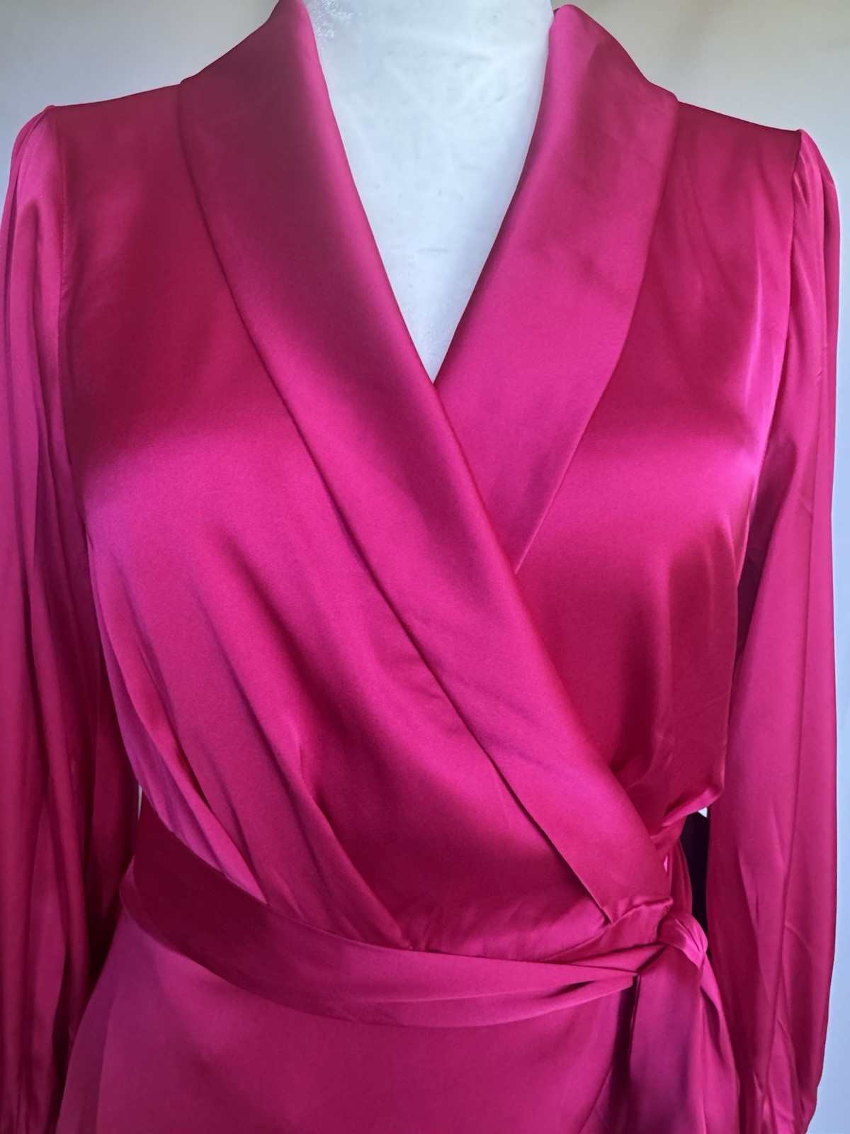 White House Black Market Pink Satin Solid V-Neck Wrap Mini Dress, 10