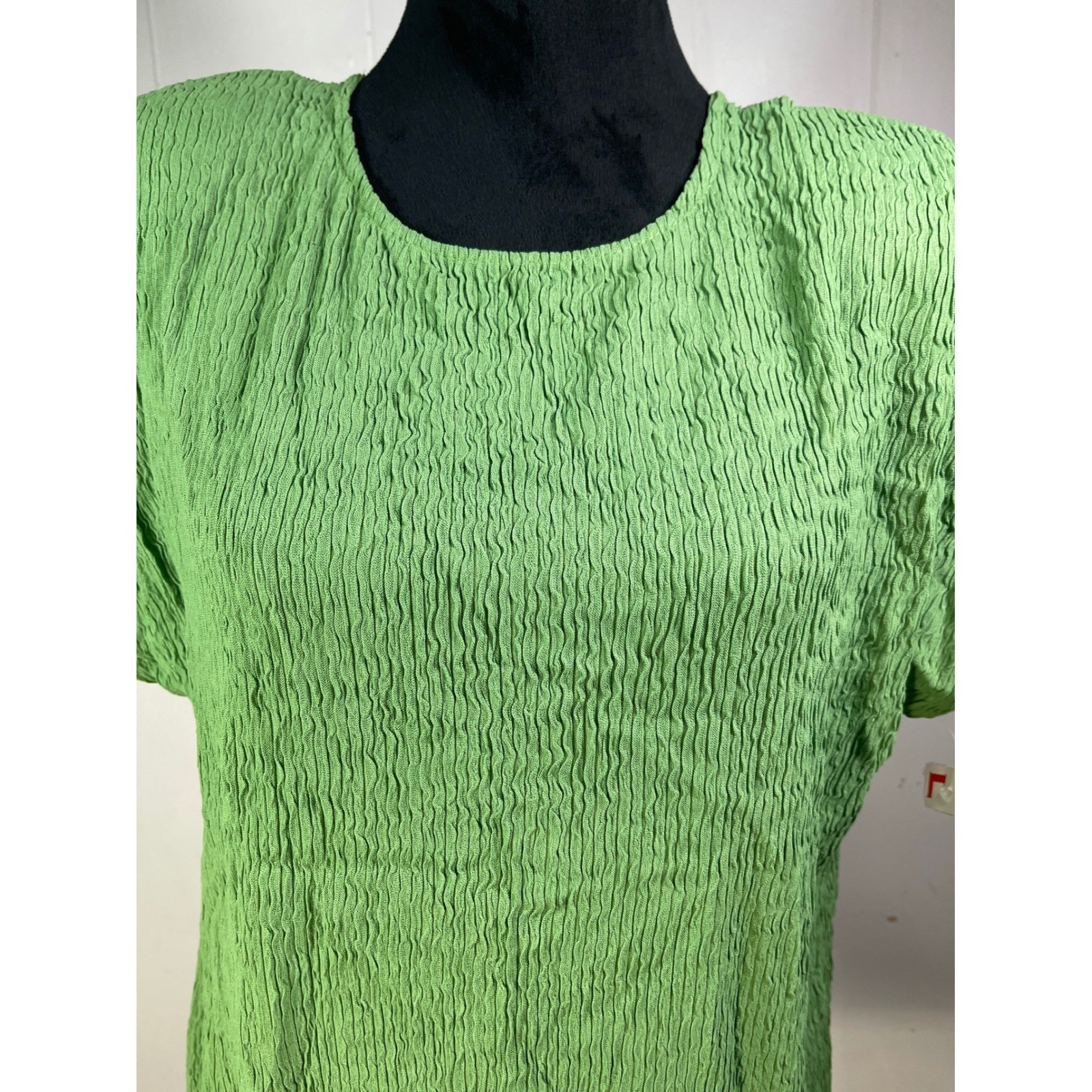 Vintage Rave lime Green Crinkle Plisse Top Short Sleeve USA Large NWT 90s