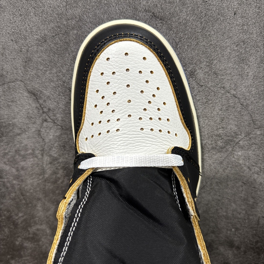 AJ 1 x Union x Fragment Black and Varsity Red IO7847-002