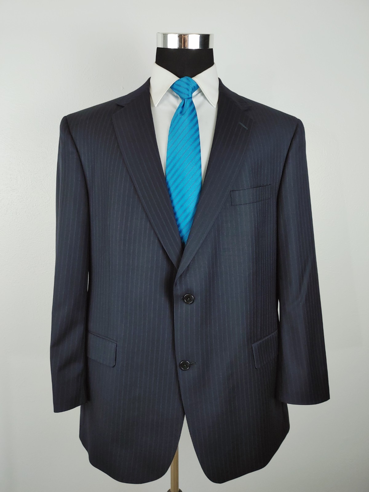 Hart Schaffner & Marx 2 Piece Suit 48/50R Navy Wool 43×28 Pants Chalk Pinstripe