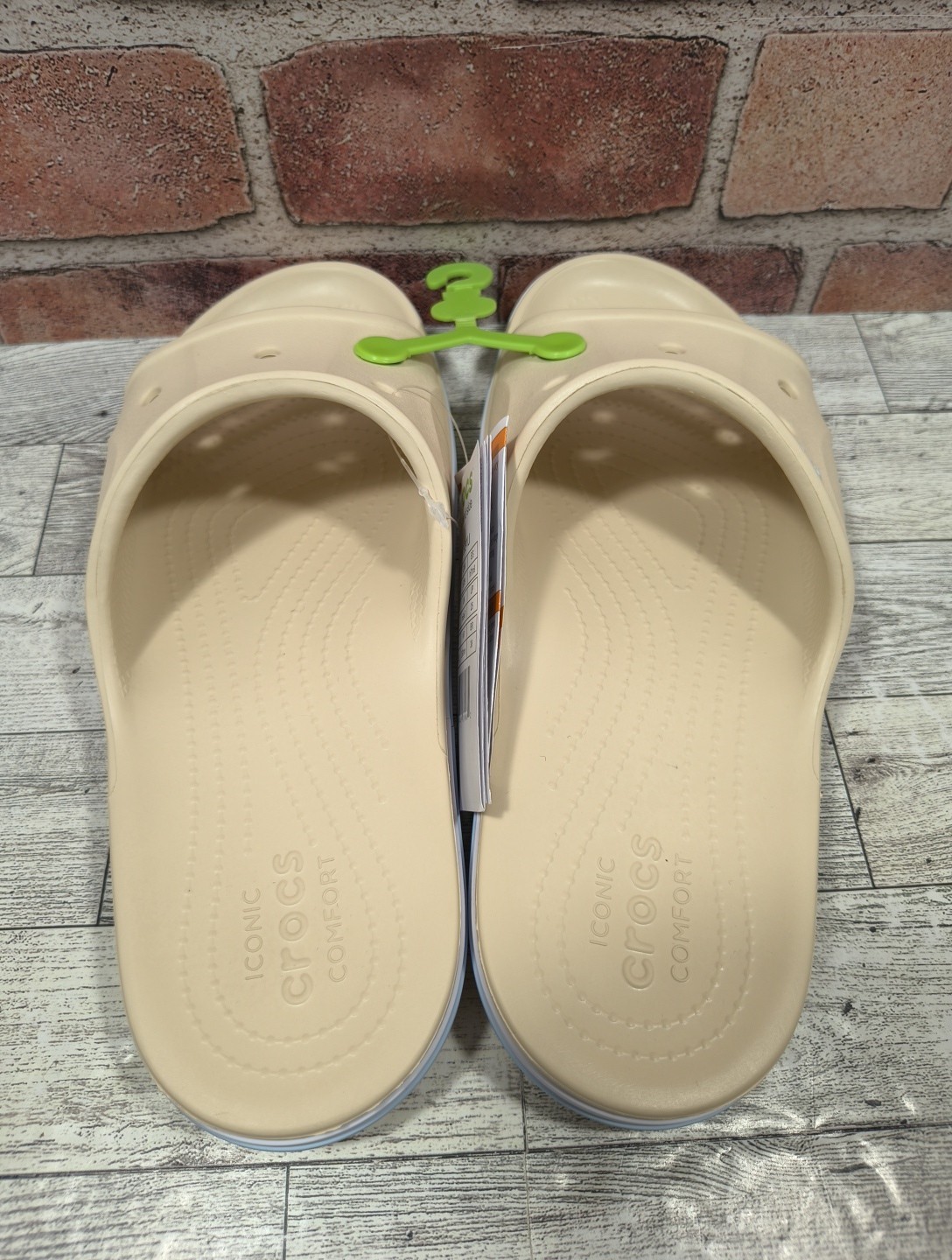 Crocs Bayaband Beige Raised Crocs Logo Unisex Slides Size M7/W9 205392-1LI NWT