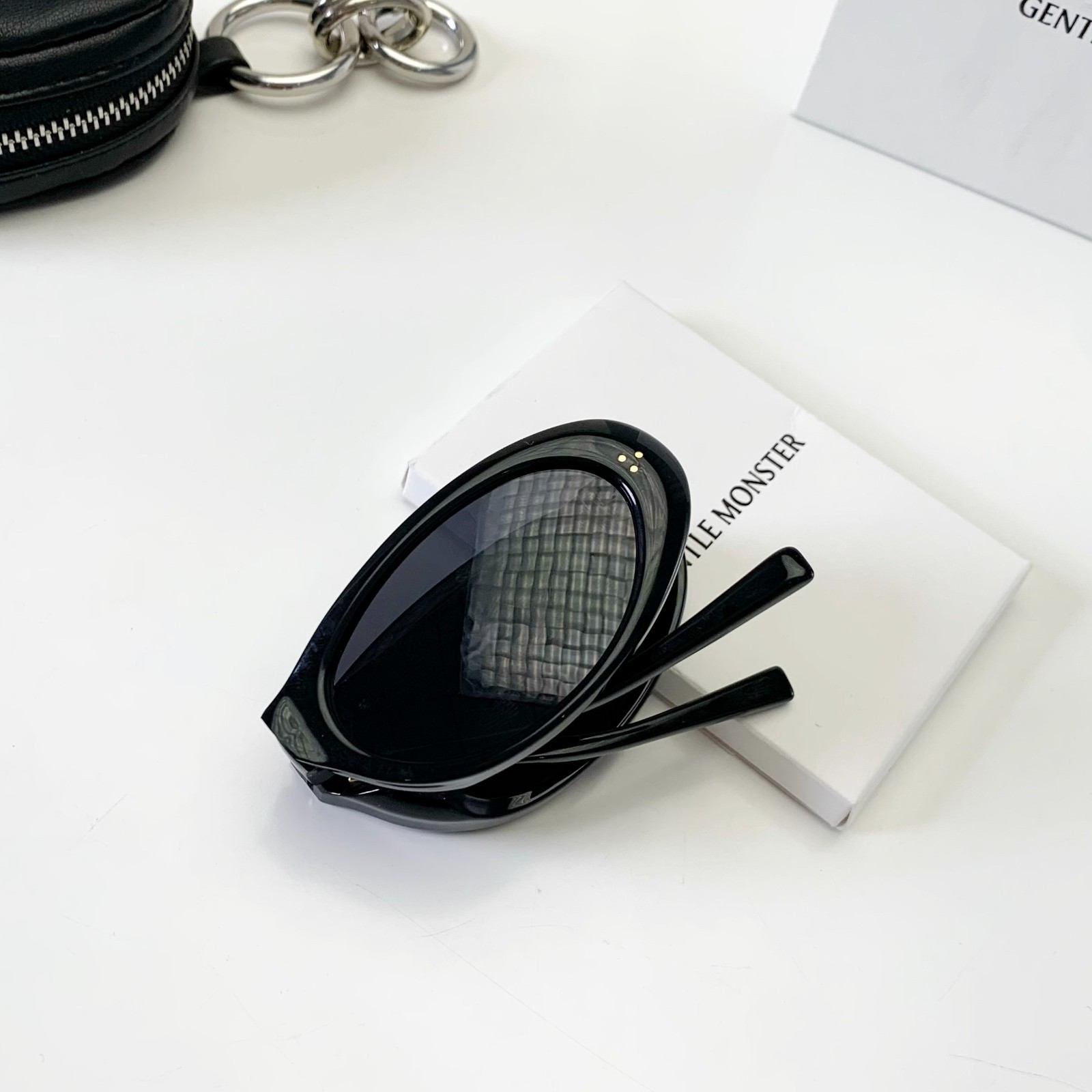 GENTLE MONSTER LOLANG Black Smoke Grey 55口21-132 Sunglasses New w/ Case