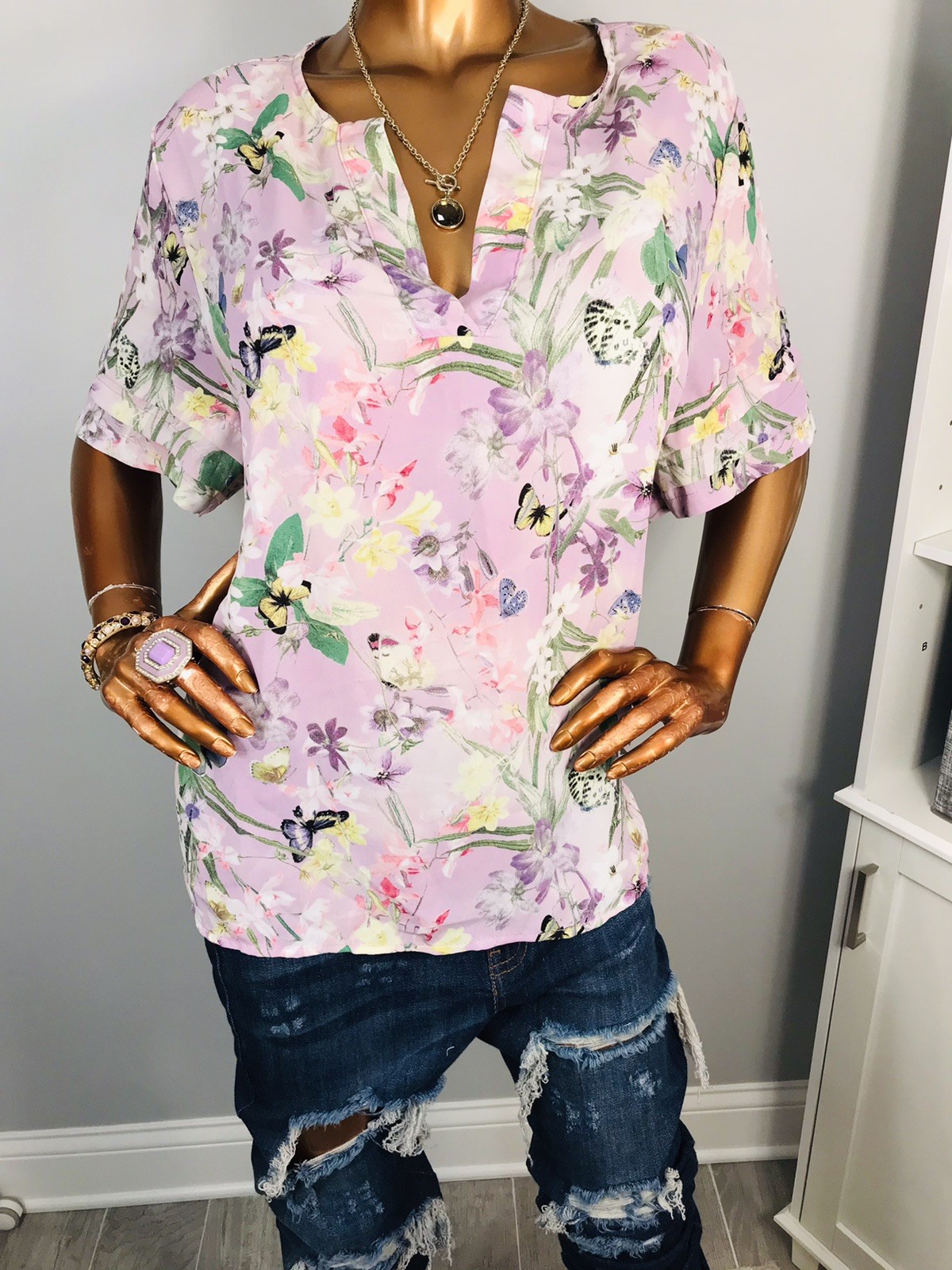 Cynthia Rowley 1X Plus Top Floral Prints Short Sleeves Summer Blouse Low V Cut