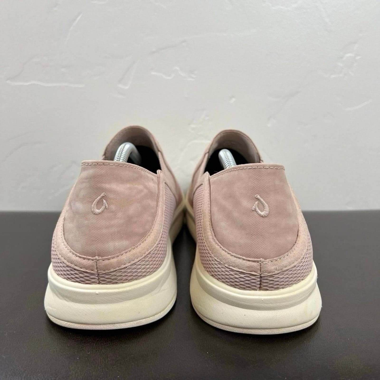 OluKai Ki‘ihele Slip-On Sneaker in Rose Dust Size 10