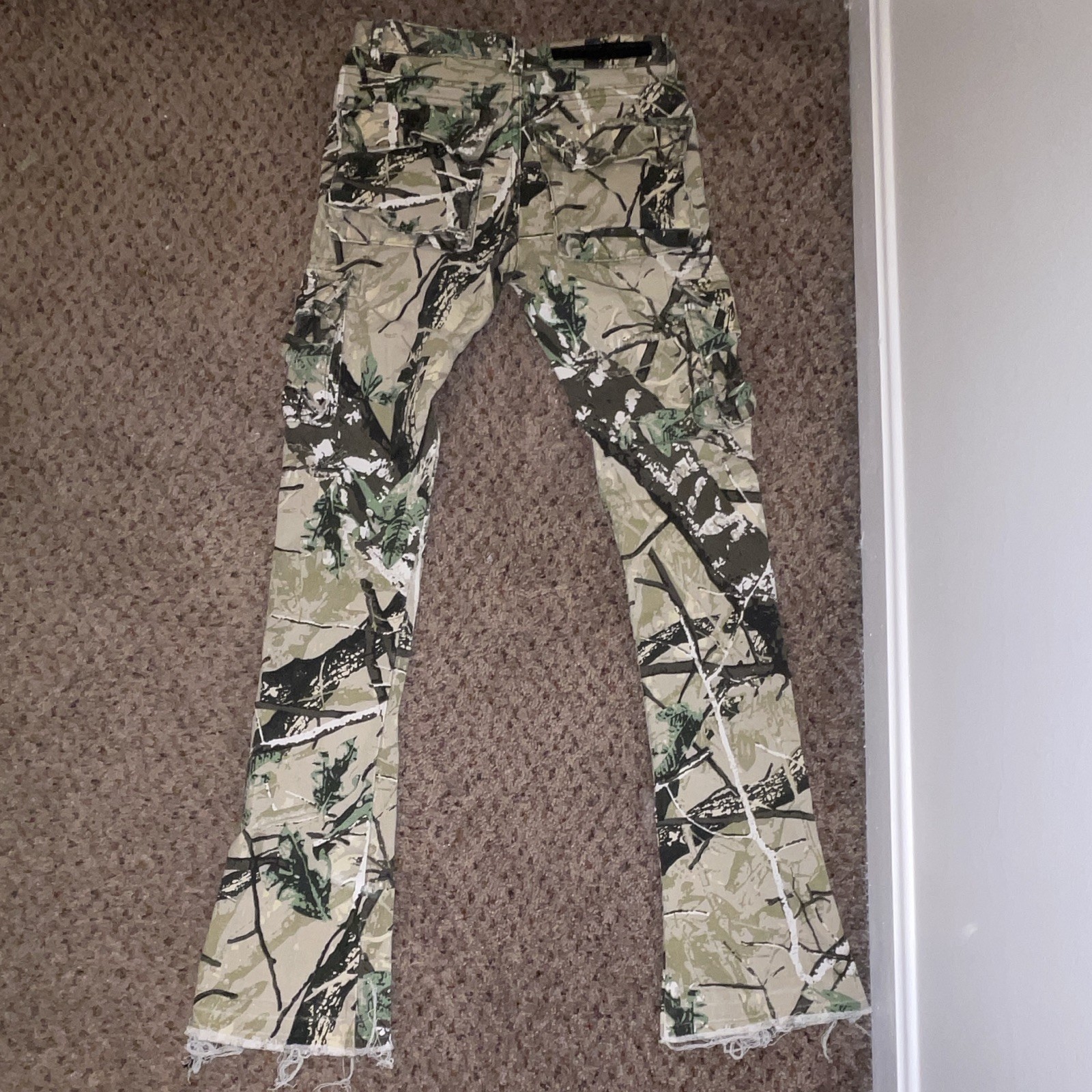 Rockstar Original Men’s Flare Camo Denim Jeans Light Wash Mid Rise 5-Pocket