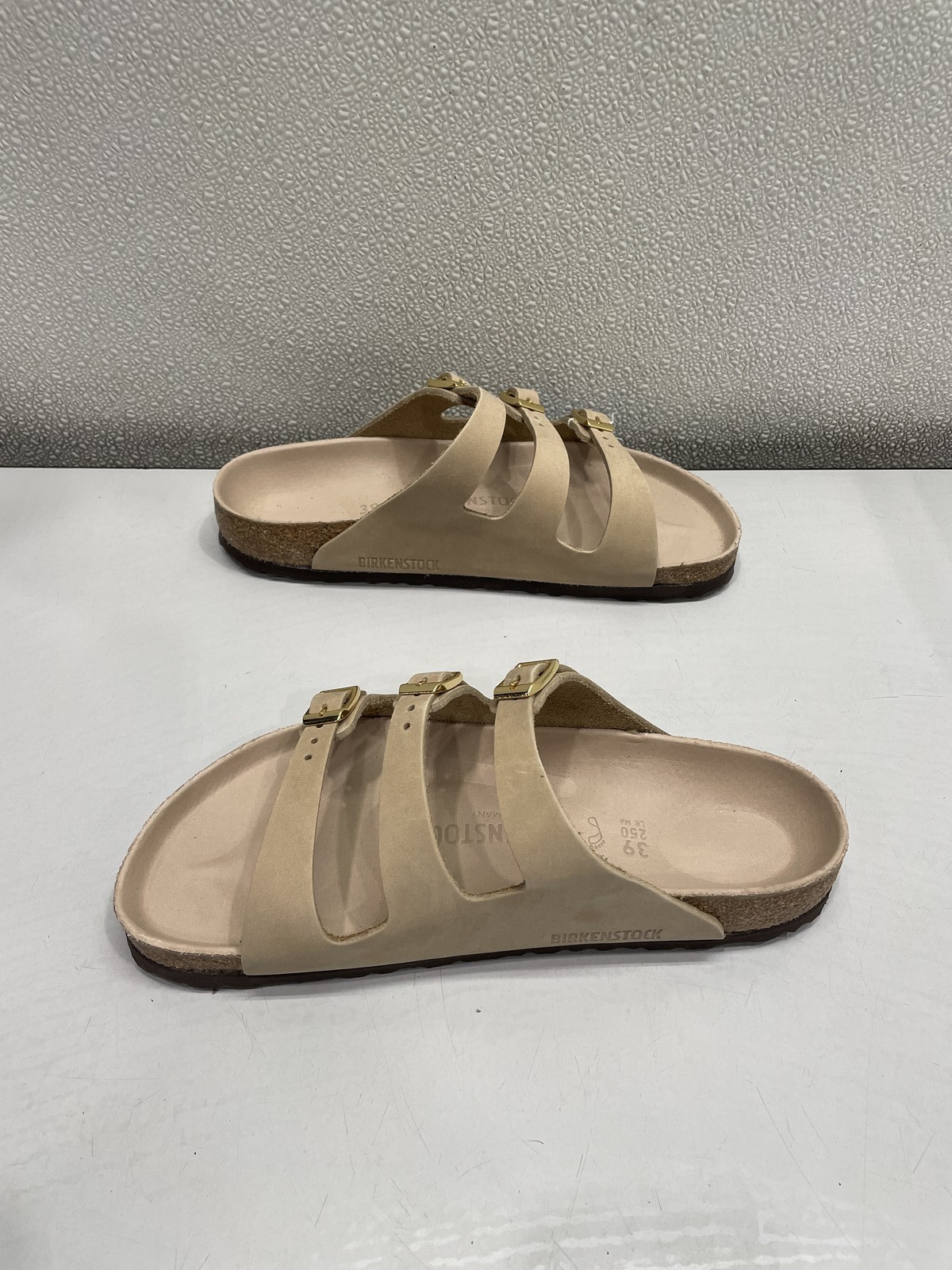Birkenstock Florida Fresh Nubuck Leather Sandal Unisex W8, M6 In Sandcastle