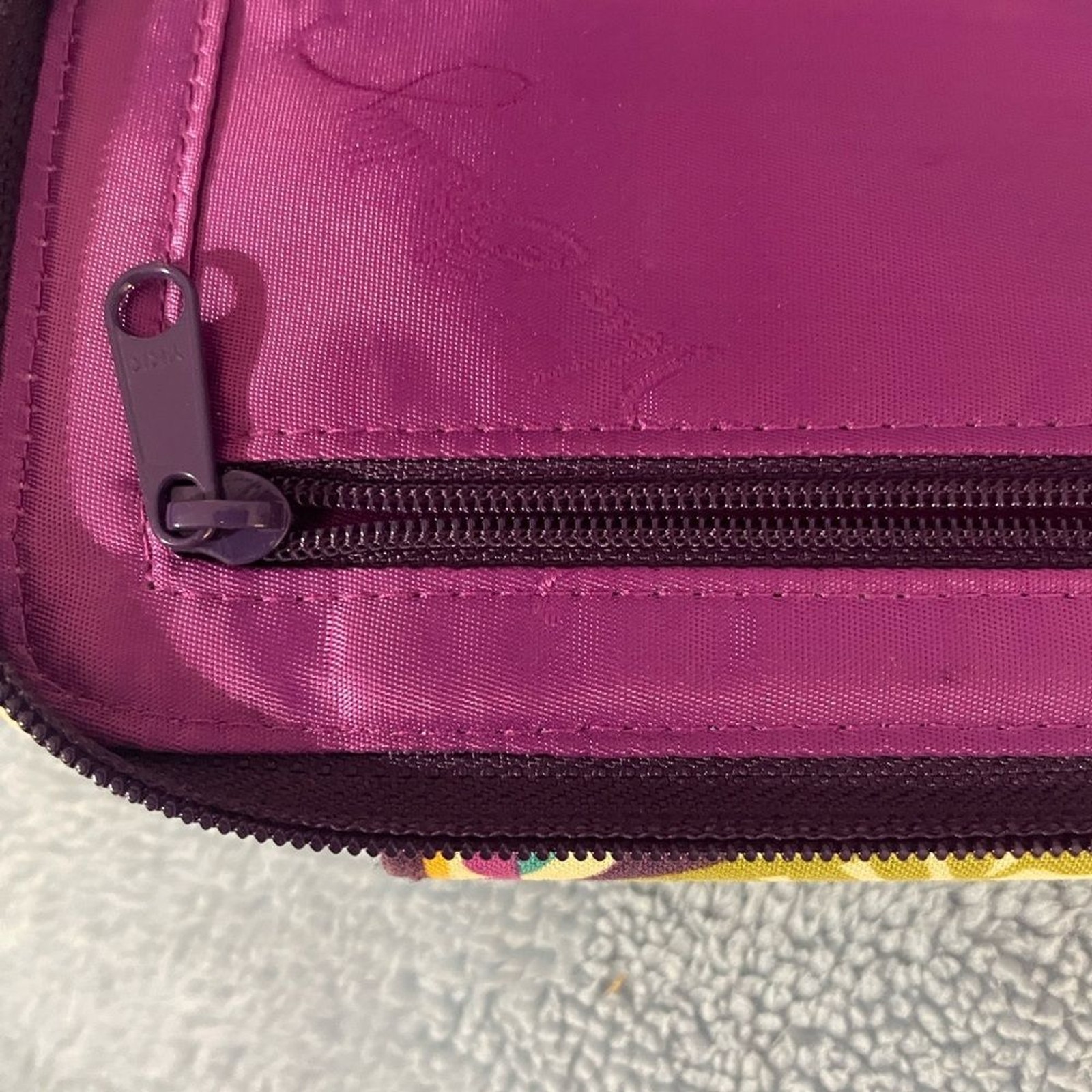 Vera Bradley Plum Crazy Smartphone Wristlet-Cotton Quilted-Retired