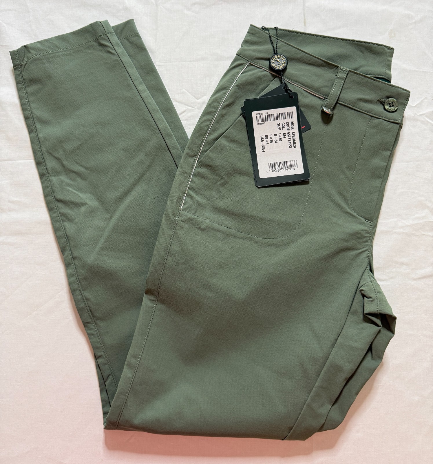 NWT WOMEN’S CHERVO GOLF PANTS – SIZE: 4 – GREEN (A4.8)