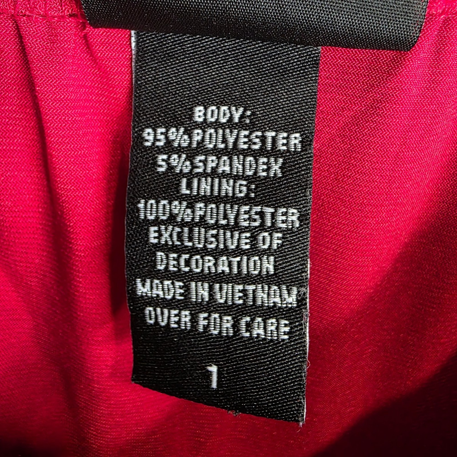 Womens Torrid Red Sequin Trim Sleeveless Top Polyester Spandex Stretch Size 1