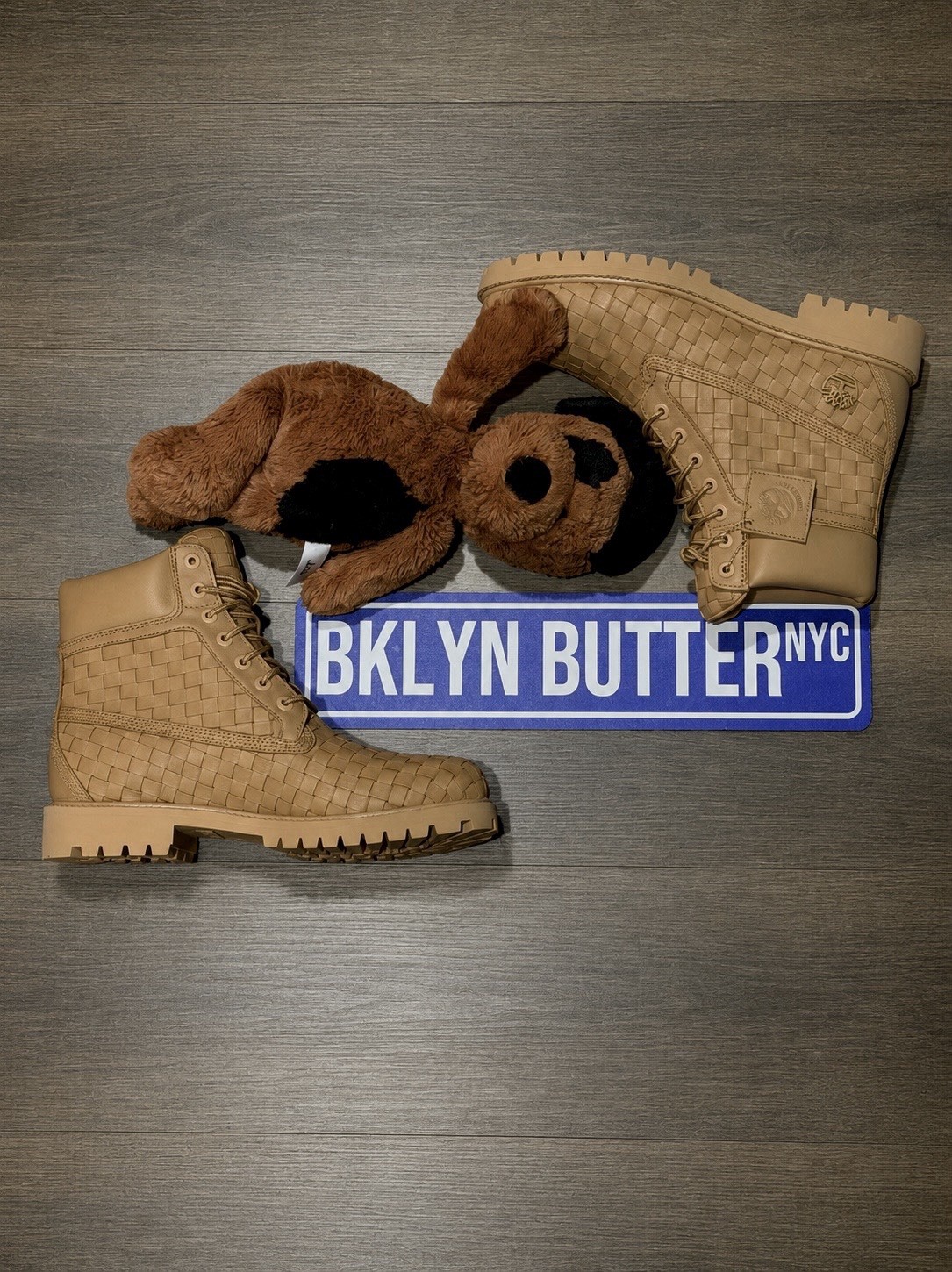 Men’s Timberland Textured Premium Woven 6-Inch Boot (Beige) – Size (9.5)